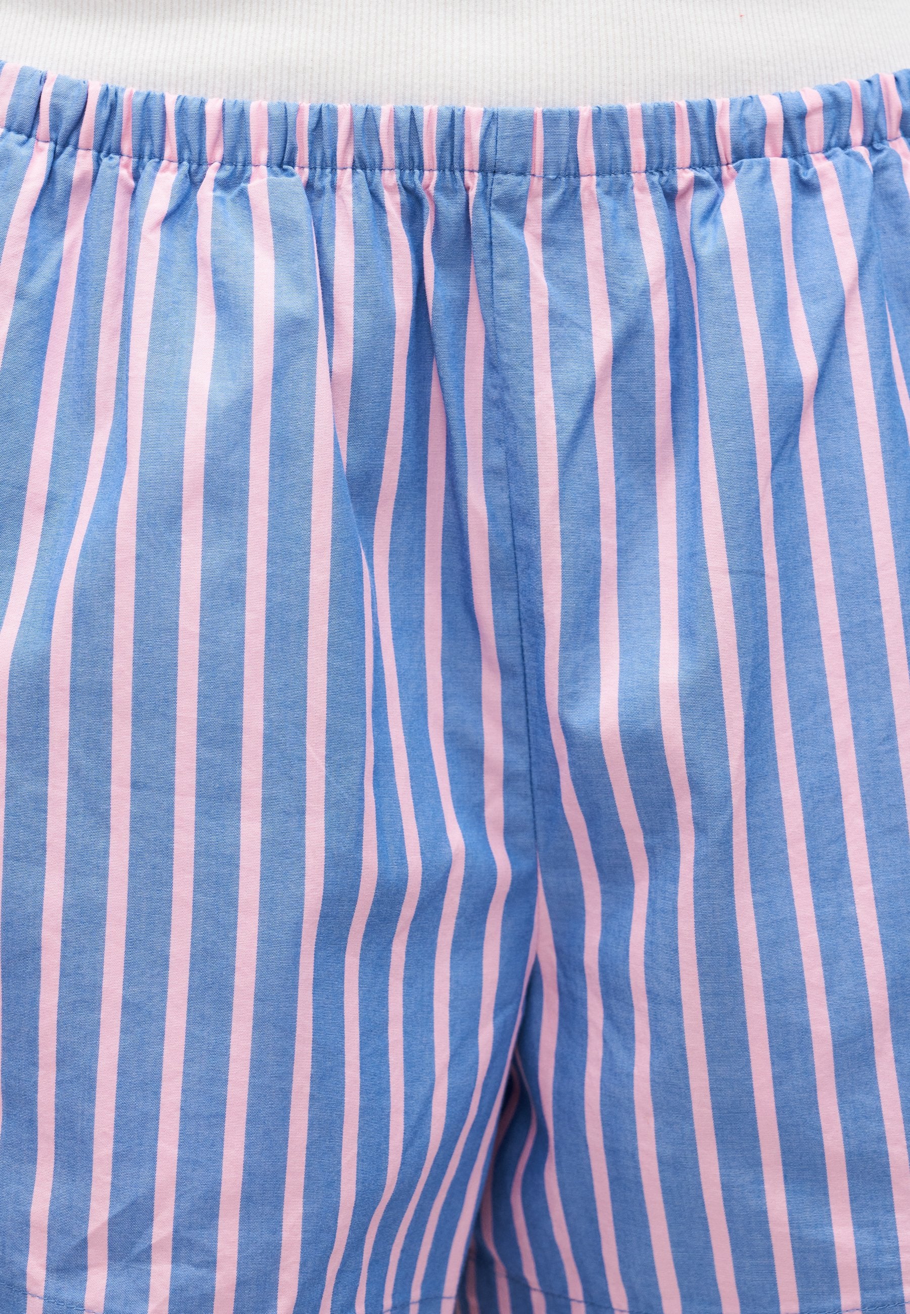 Shorts - dazzling blue