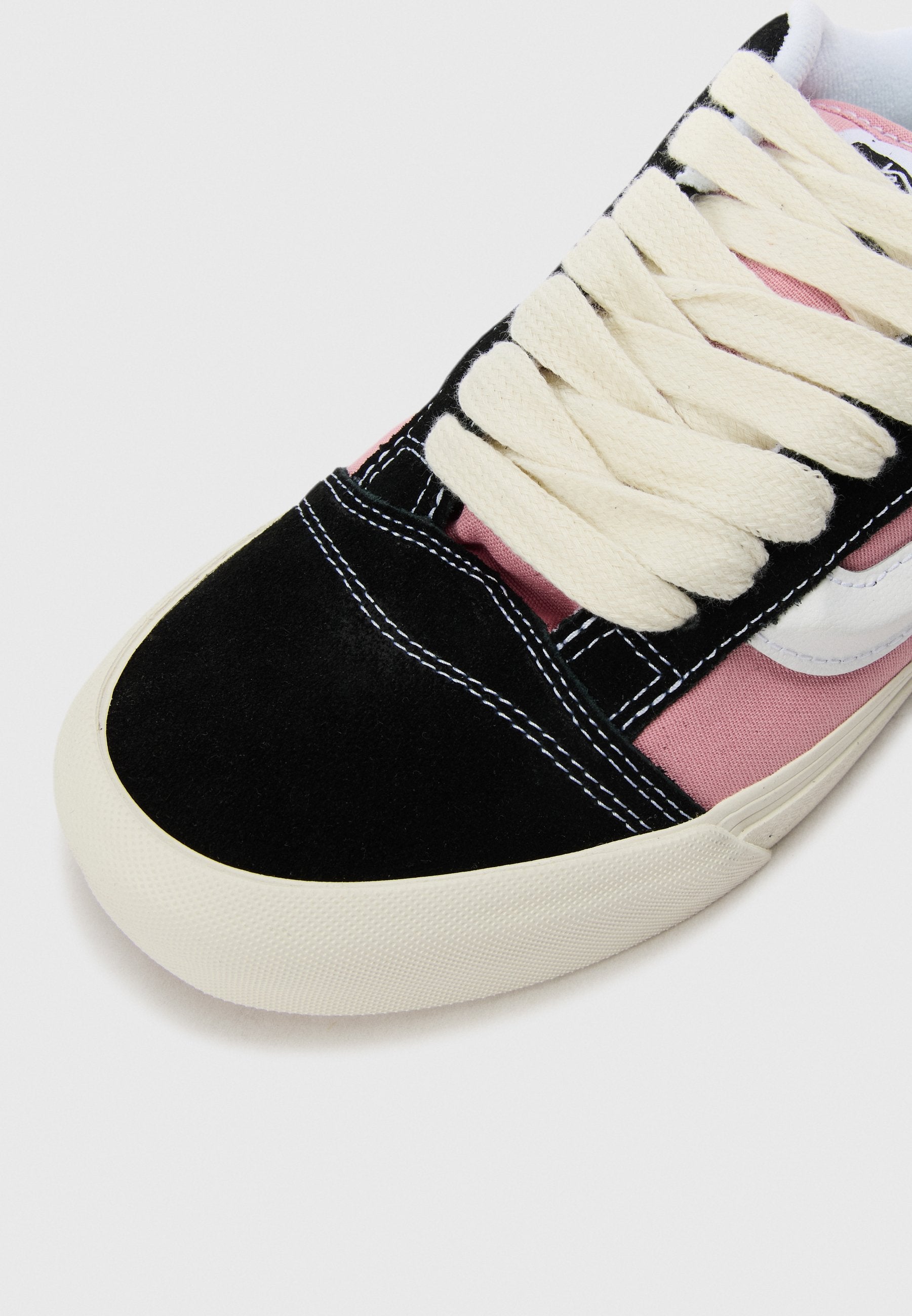 KNU SKOOL UNISEX - Skate shoes - black/pink