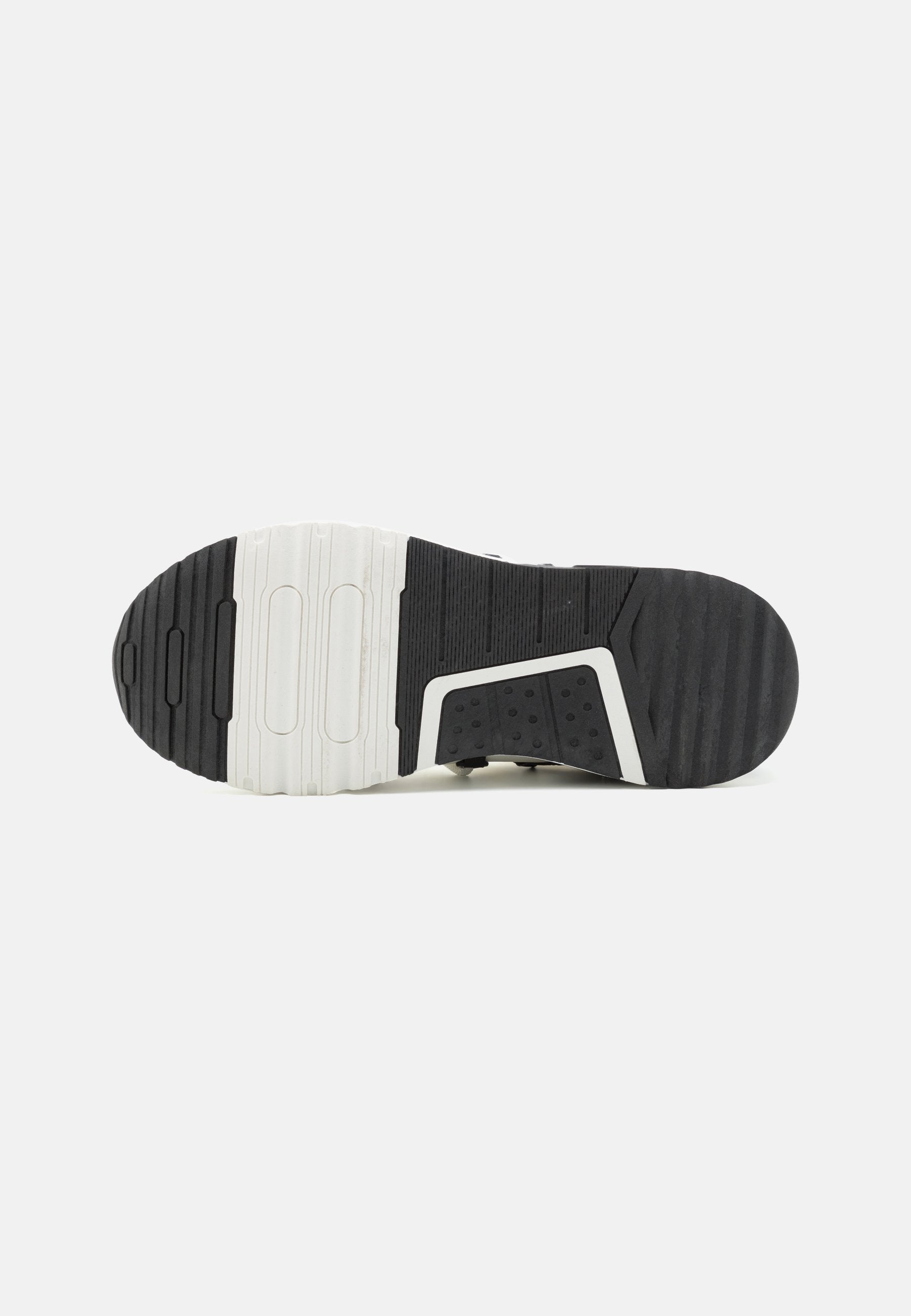 Trainers - white