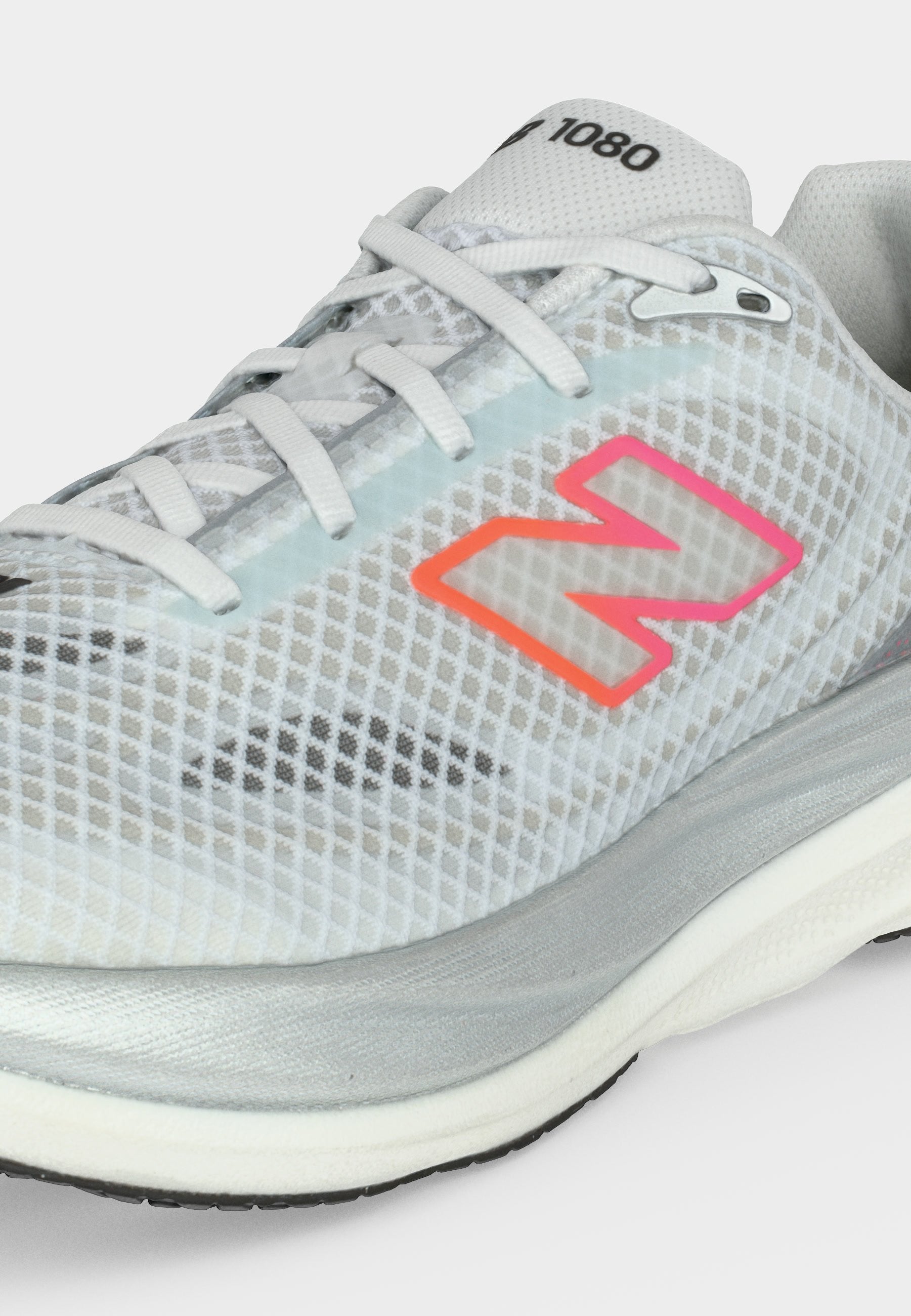 1080V15 - Trainers - white