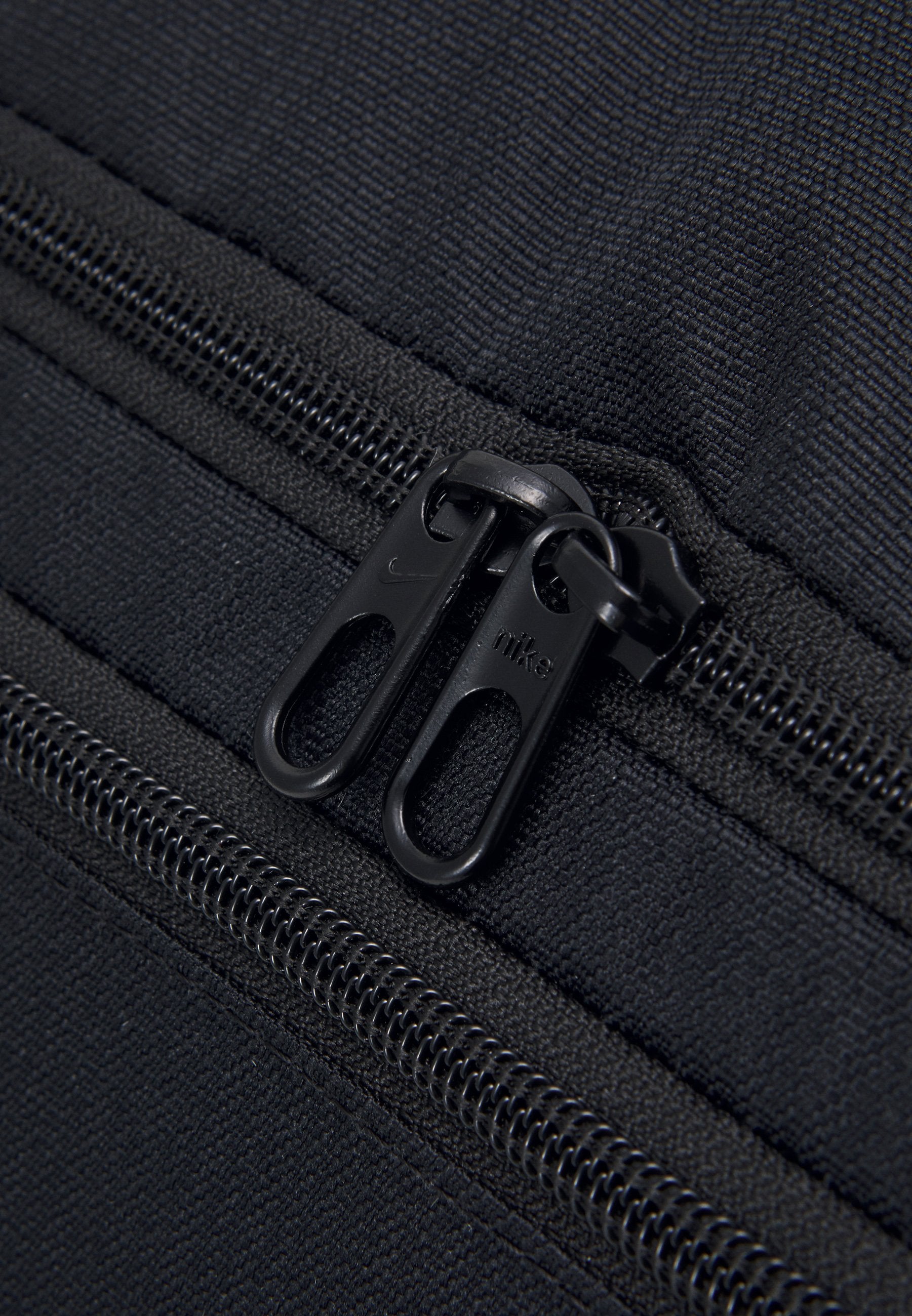 BRASILIA 9.5 - Sports bag - black/white