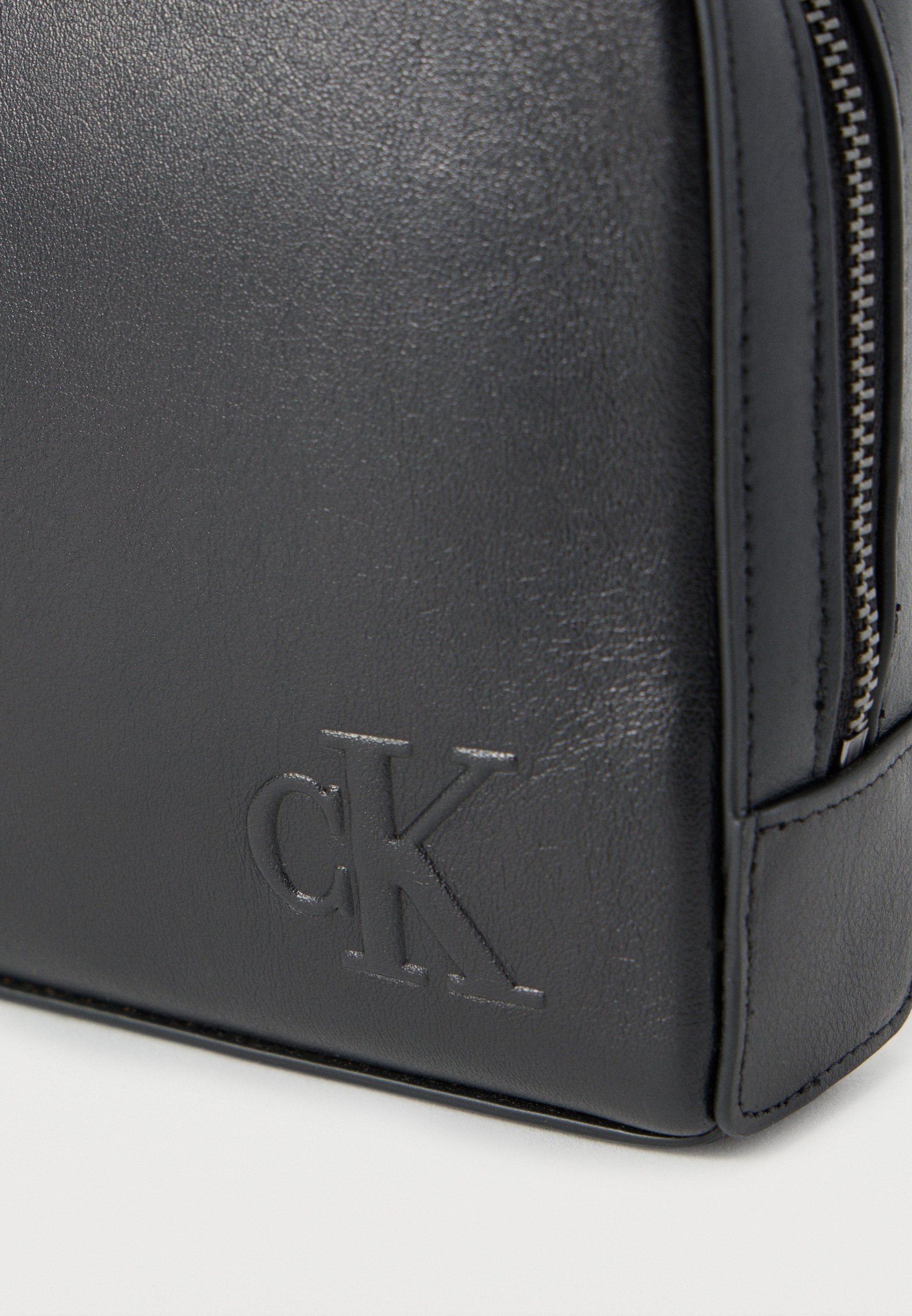 BOLD POUCH WITH HANDLE - Clutch - black