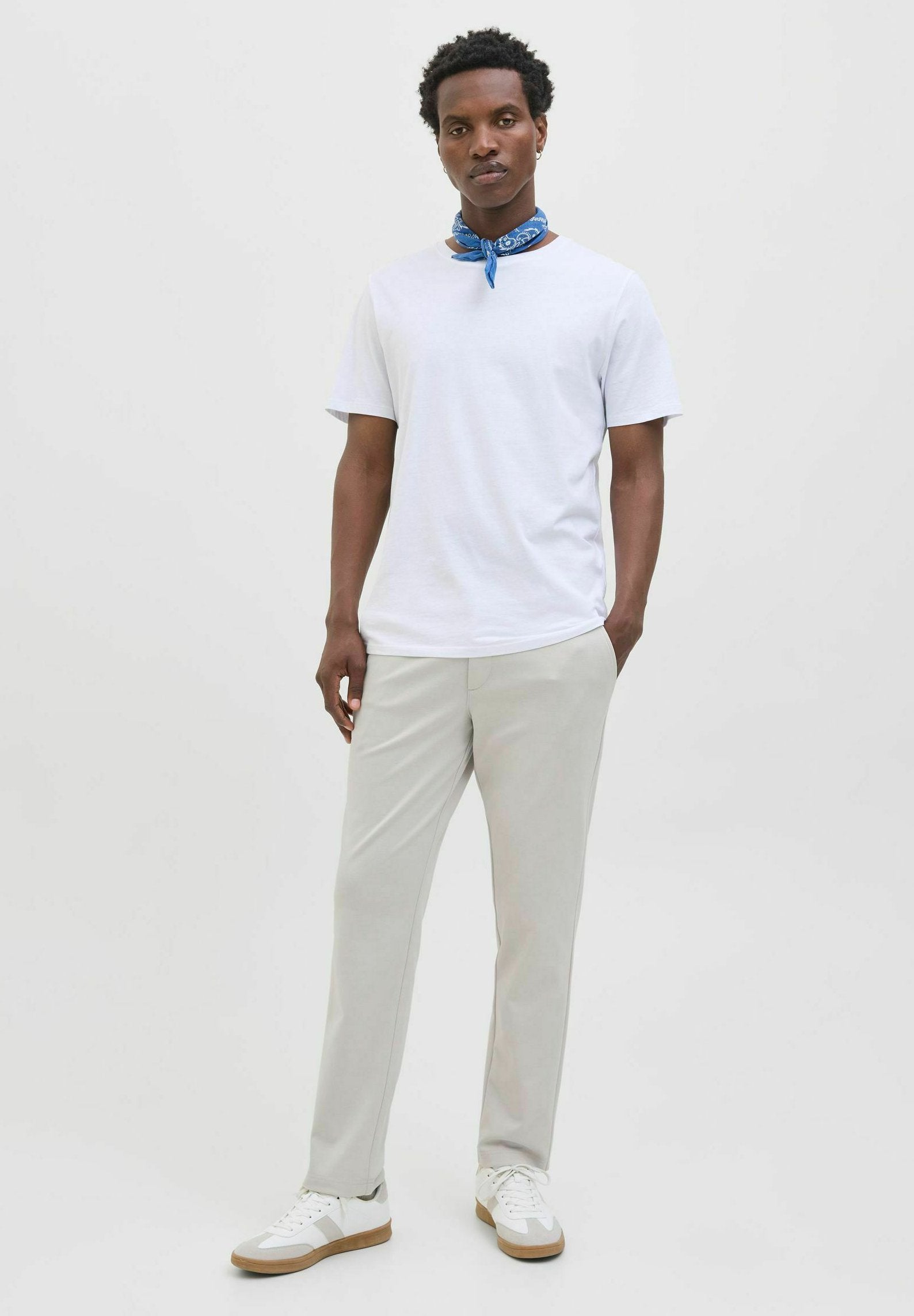 Chino Slim Fit - Trousers - moonbeam