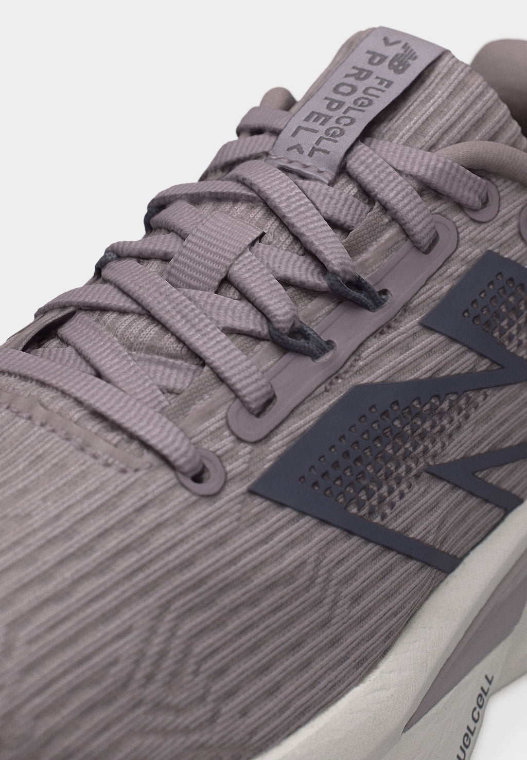 FUELCELL PROPEL V5 - Road running shoes - candied violet