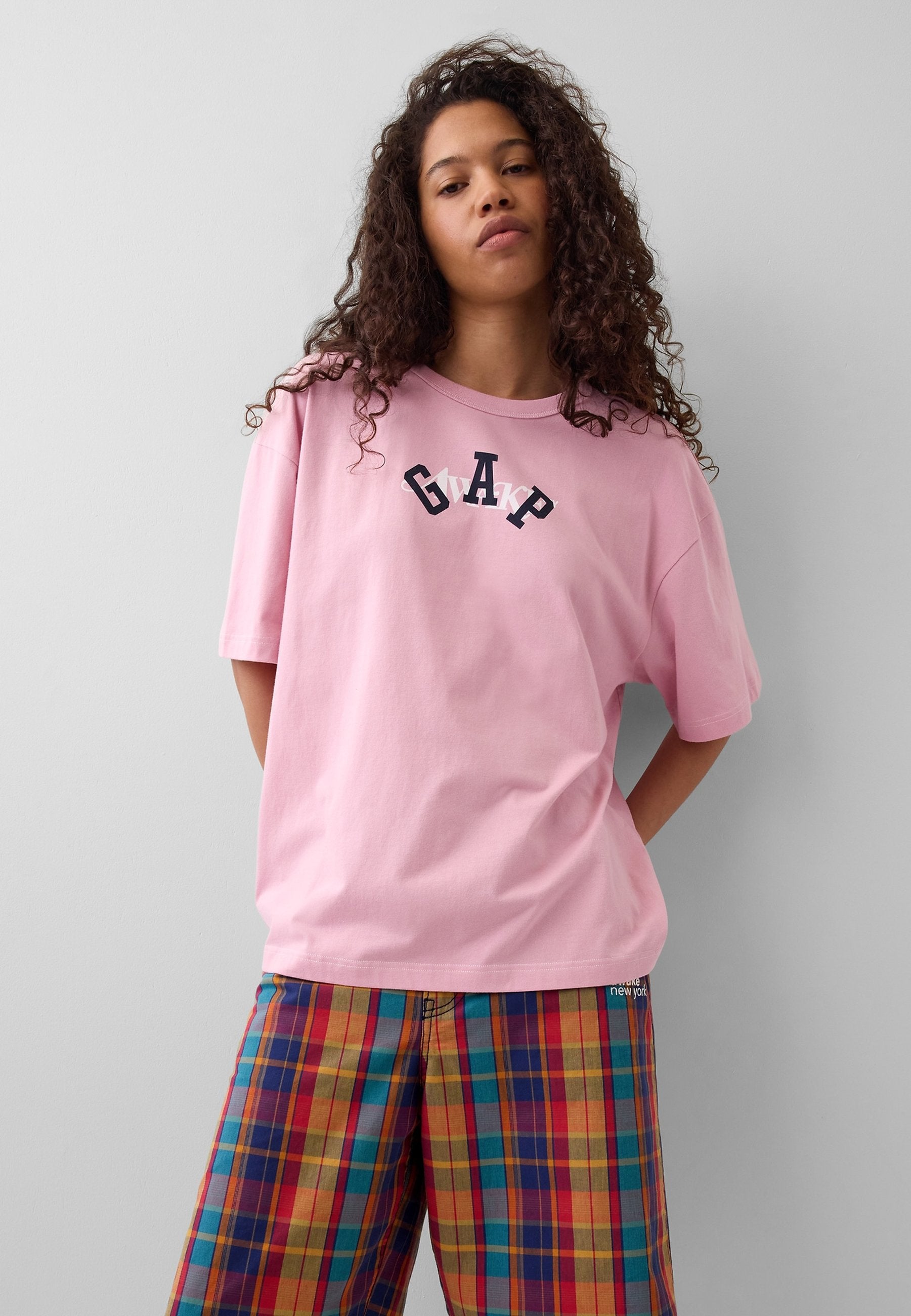 GAP AWAKE NY KUTU KESİM TİŞÖRT UNISEX - Baskılı tişört - new rose crystal