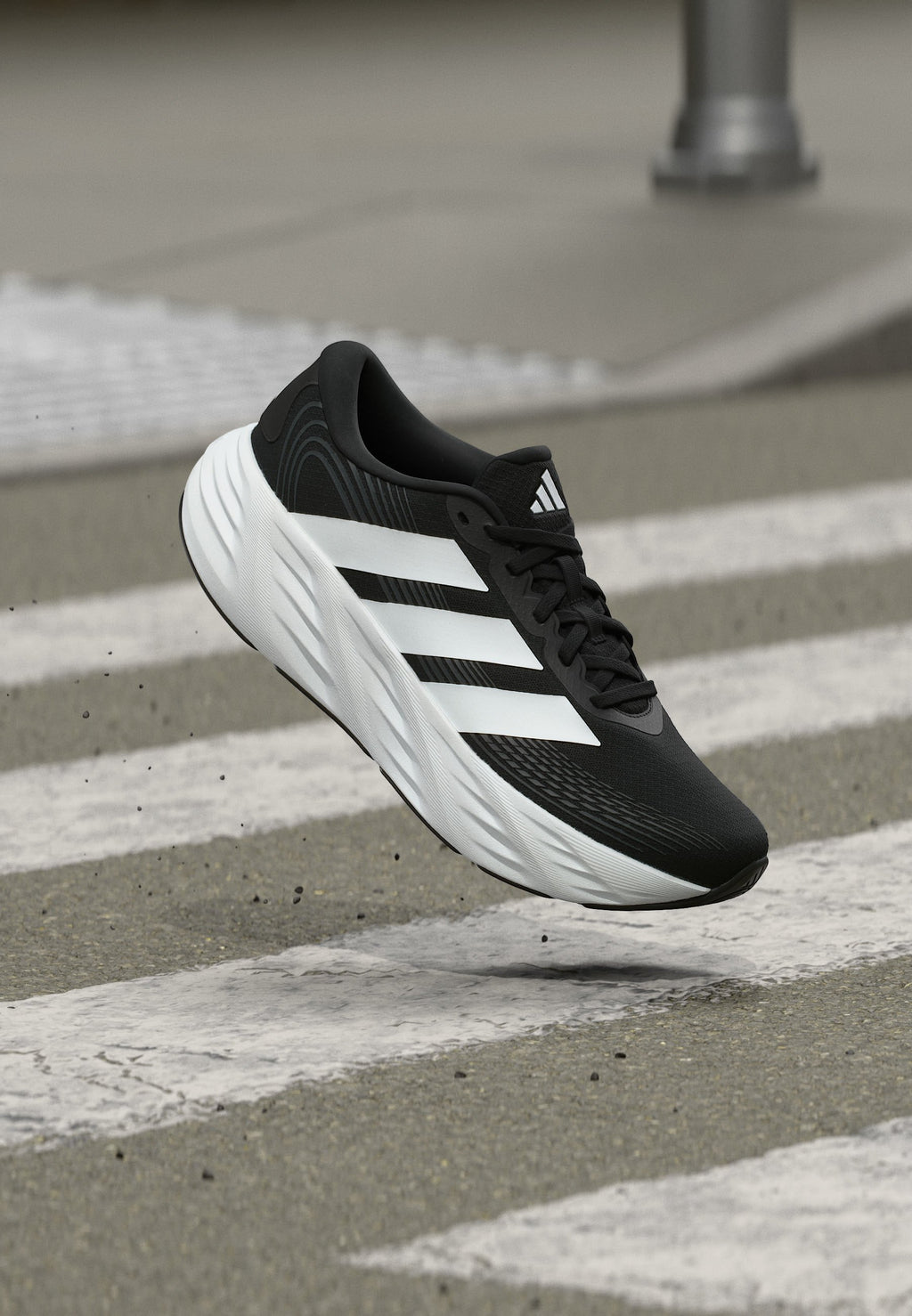 GALAXY 8 M - Road running shoes - core black/footwear white/carbon