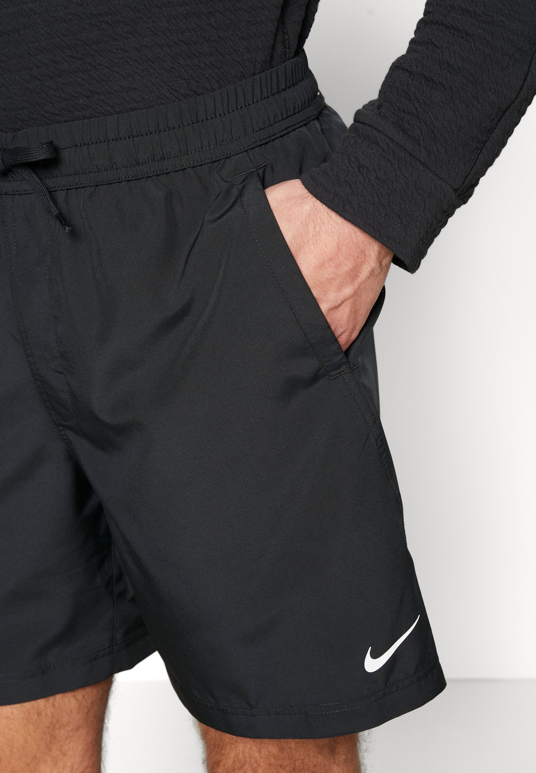 FORM SHORT - Sports shorts - black
