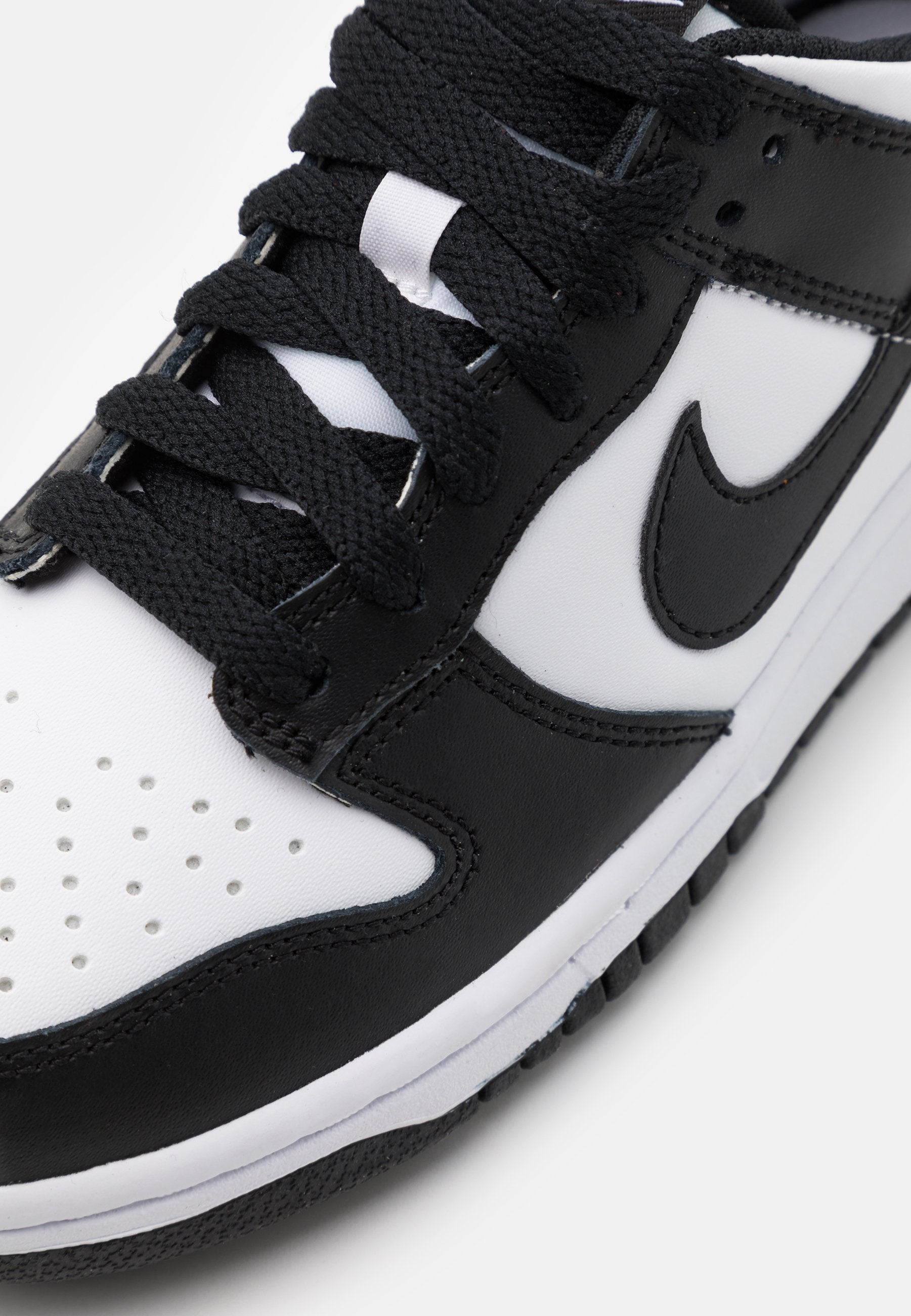 DUNK LOW - Trainers - white/black