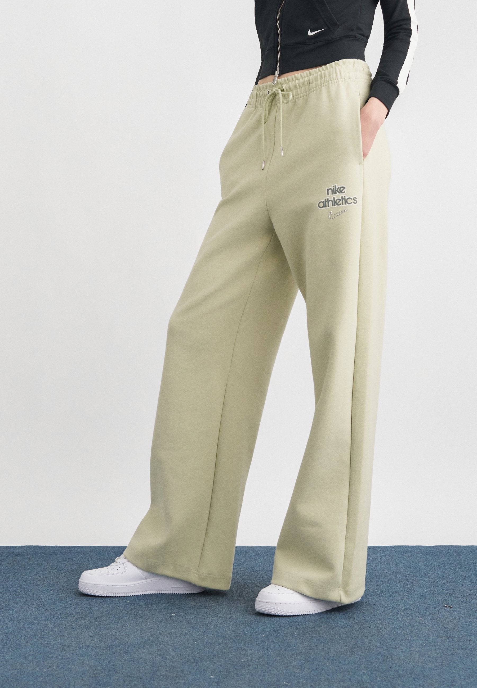PANT - Tracksuit bottoms - olive