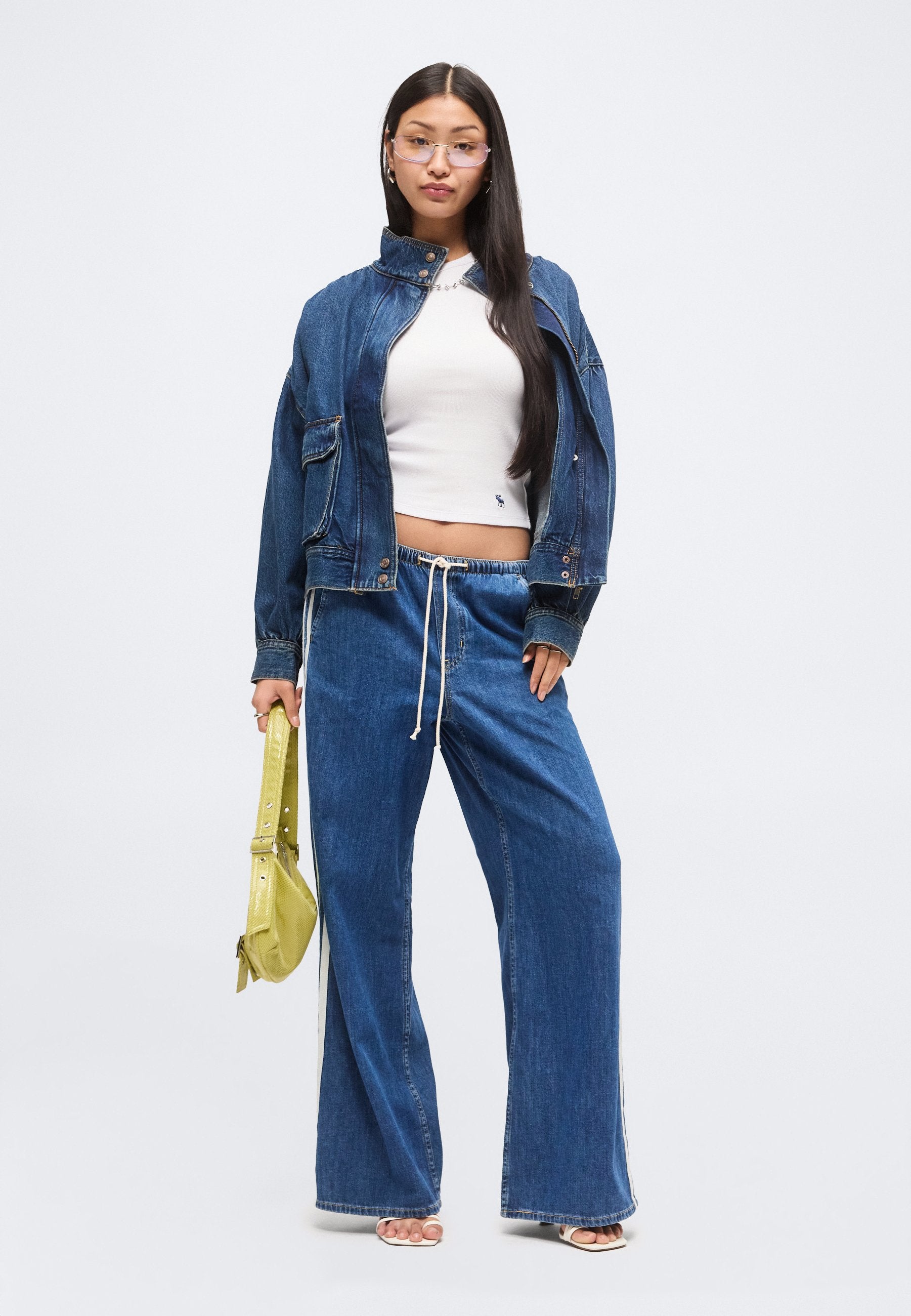 SUPERLIGHT SIDE STRIPE - Wide Leg - medium wash