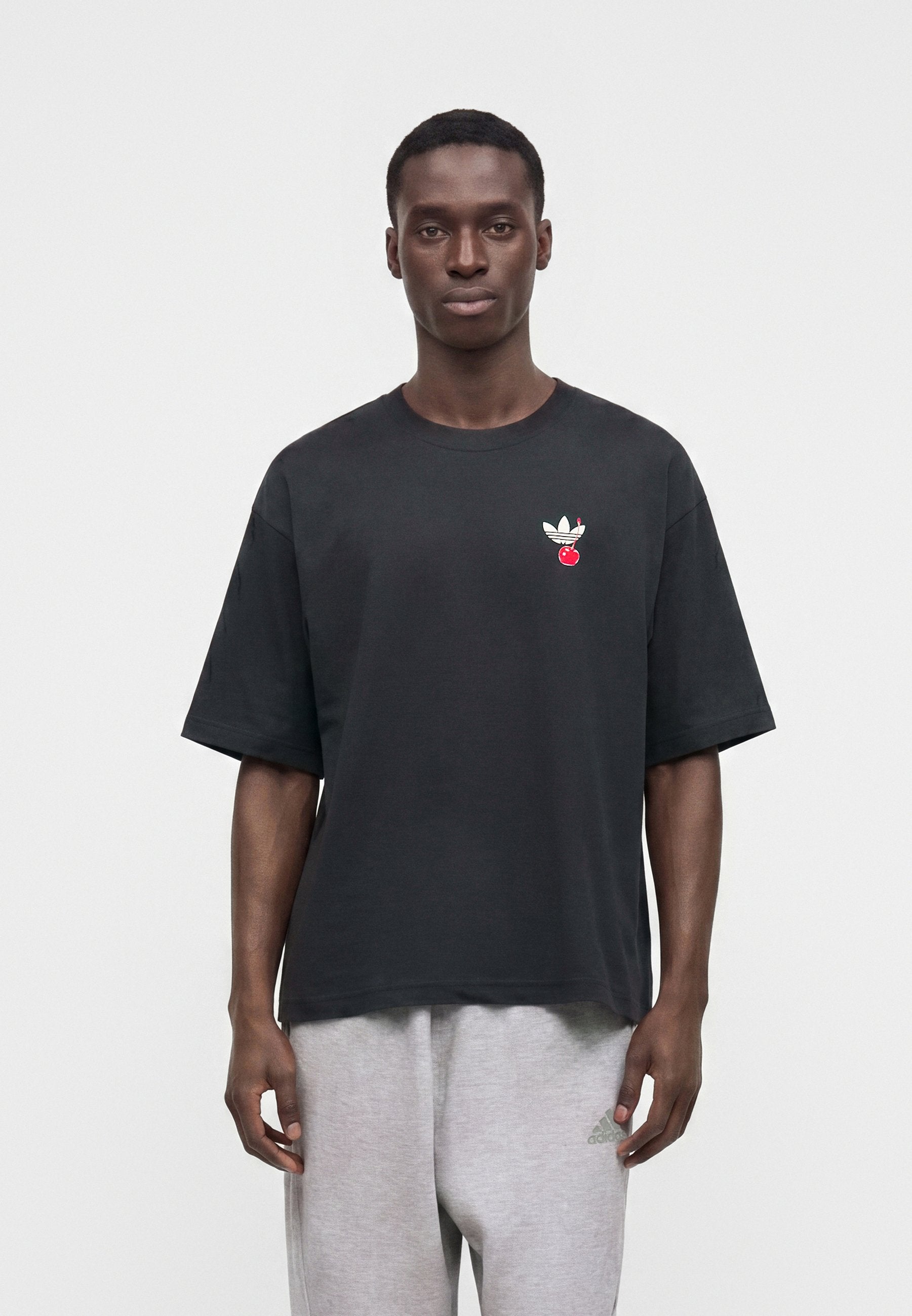 TEE-SHIRT OVERSIZE CAKE UNISEXE - T-shirt imprimé - carbon