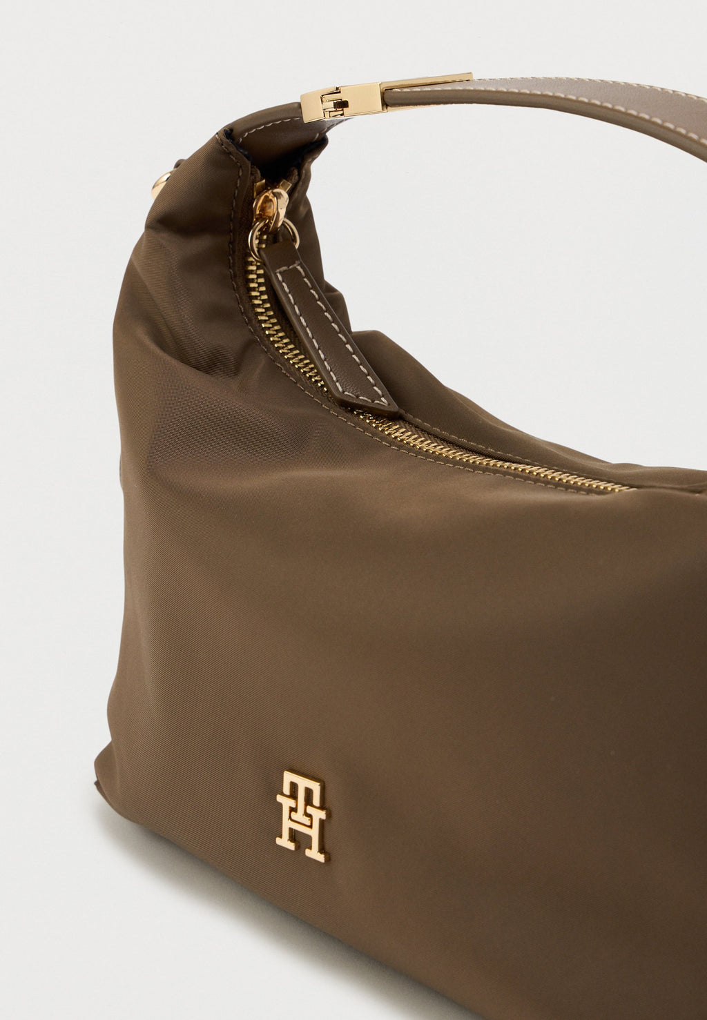 TH MONOGRAM PLAQUE CROSSBODY BAG - Handbag - nordic taupe