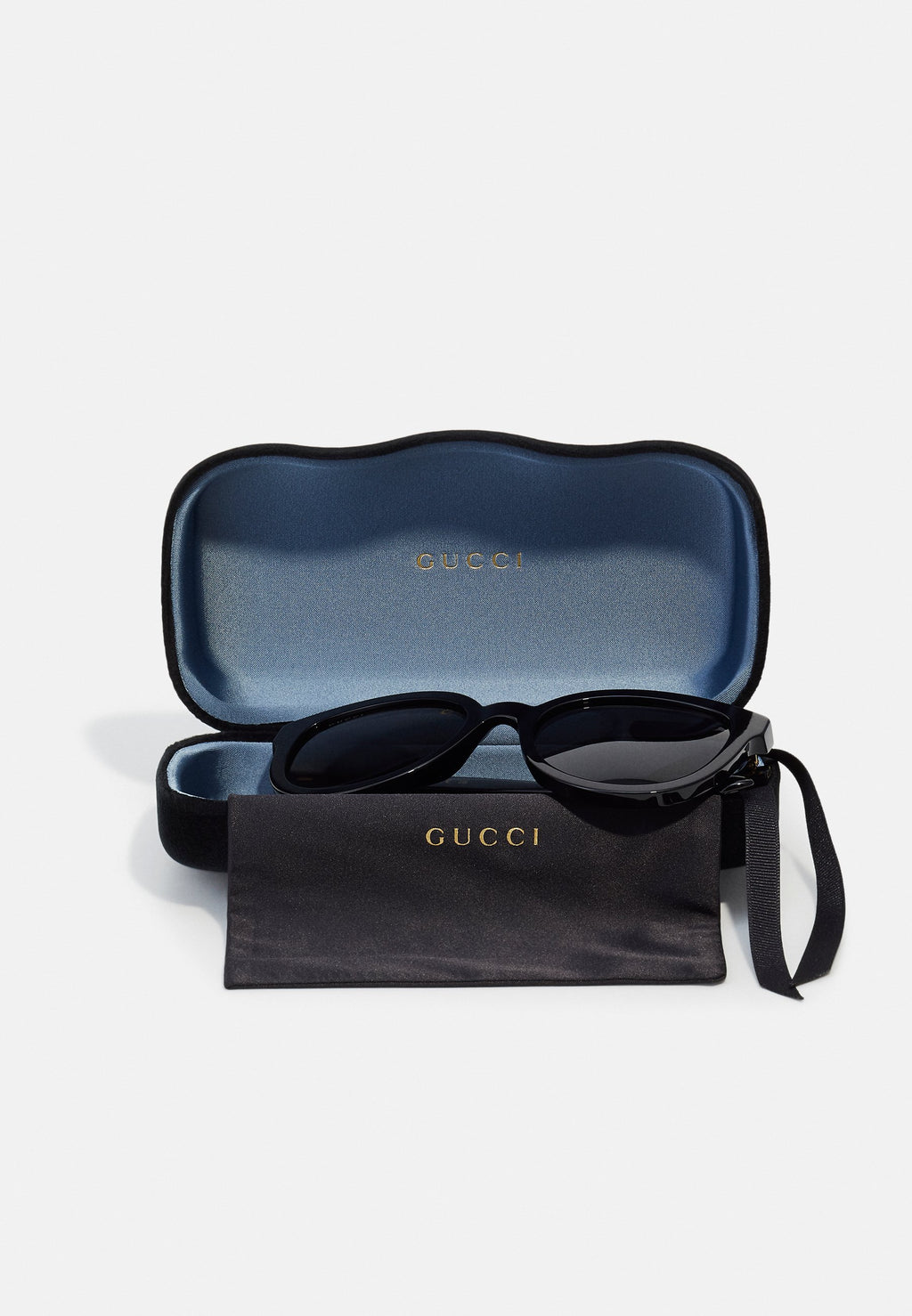 Sunglasses - black