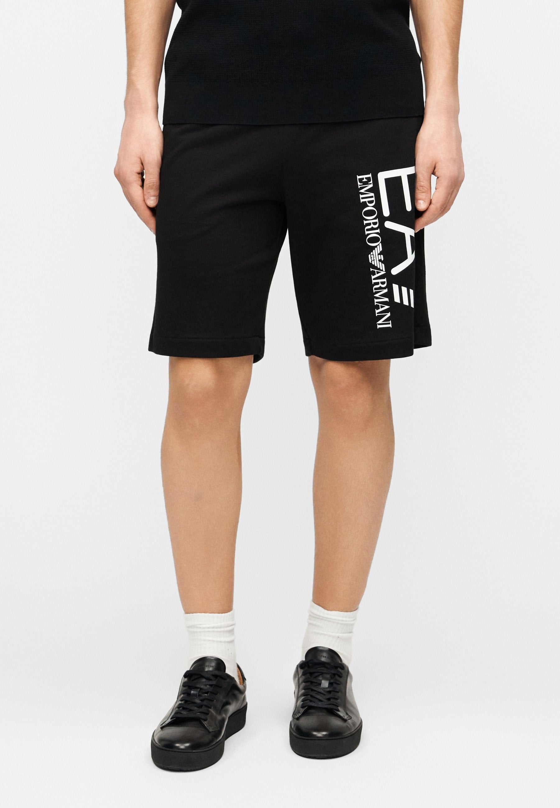TRAIN CORE  - Shorts - black