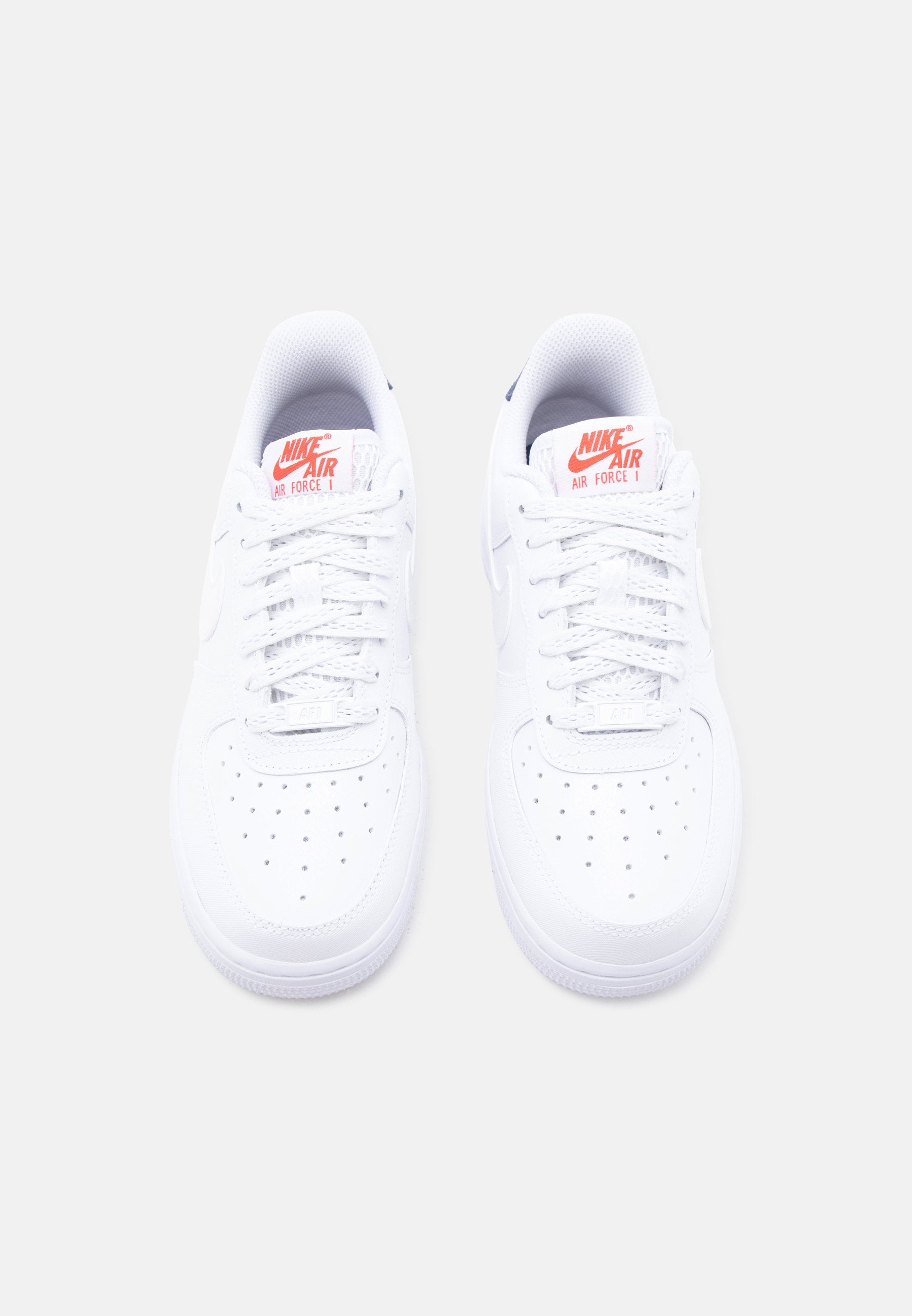 AIR FORCE 1 07 - Baskets - white/metallic summit white/blue void/fire red/summit white