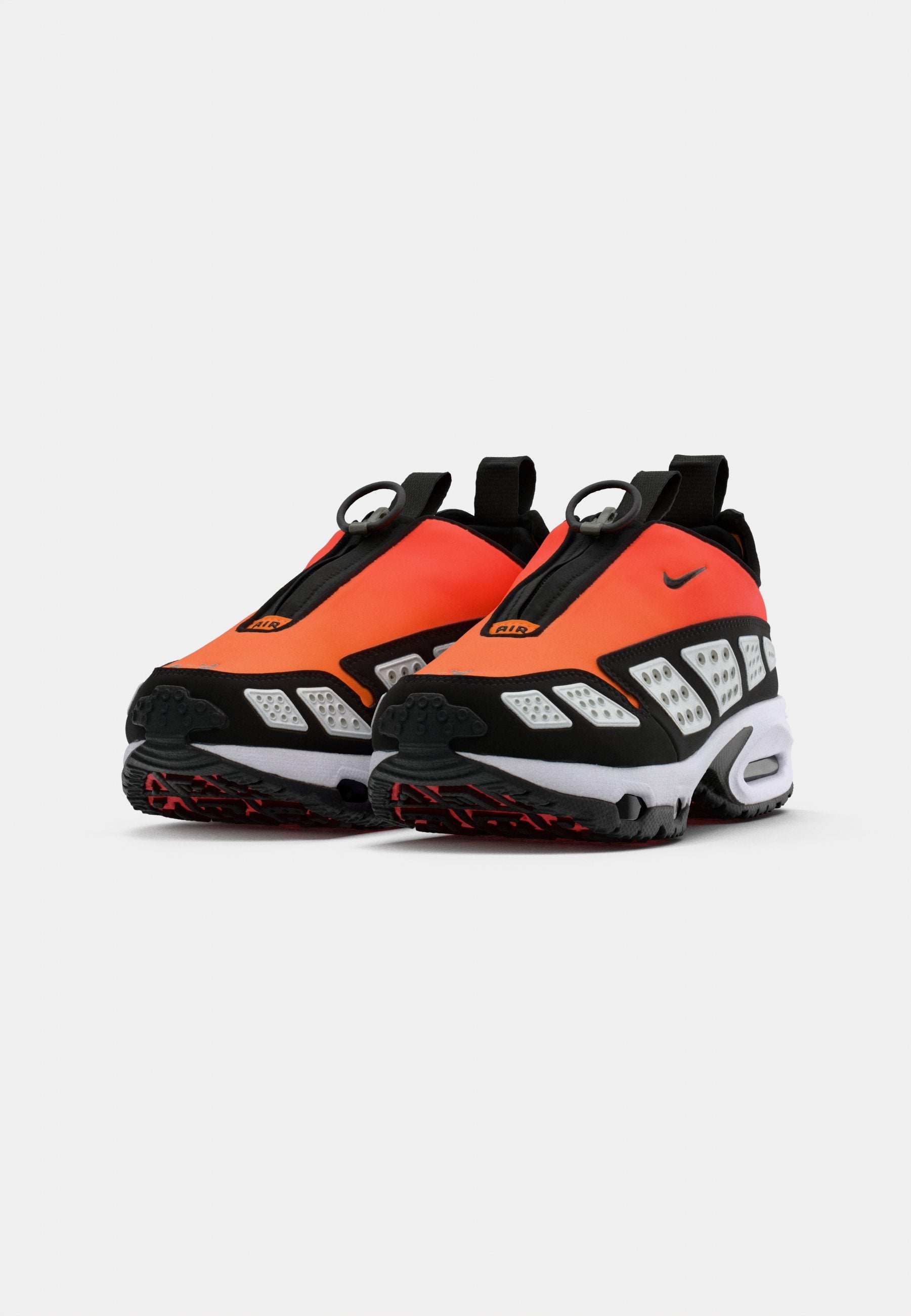 W AIR MAX SNDR FADE - أحذية رياضية - قرمزي ساطع/أسود/سيراميك/أبيض/فضي