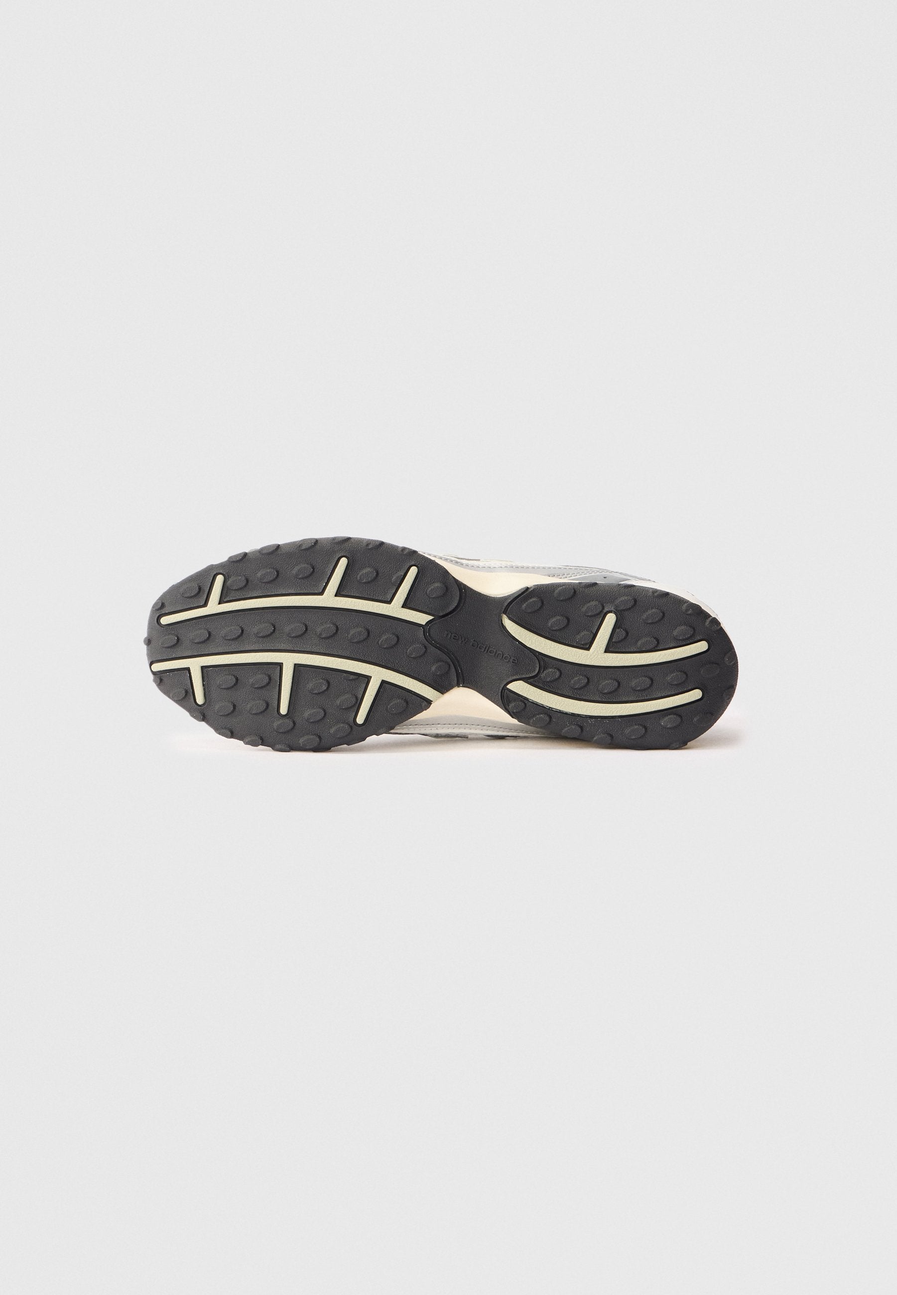 204L UNISEX - Trainers - silver-coloured