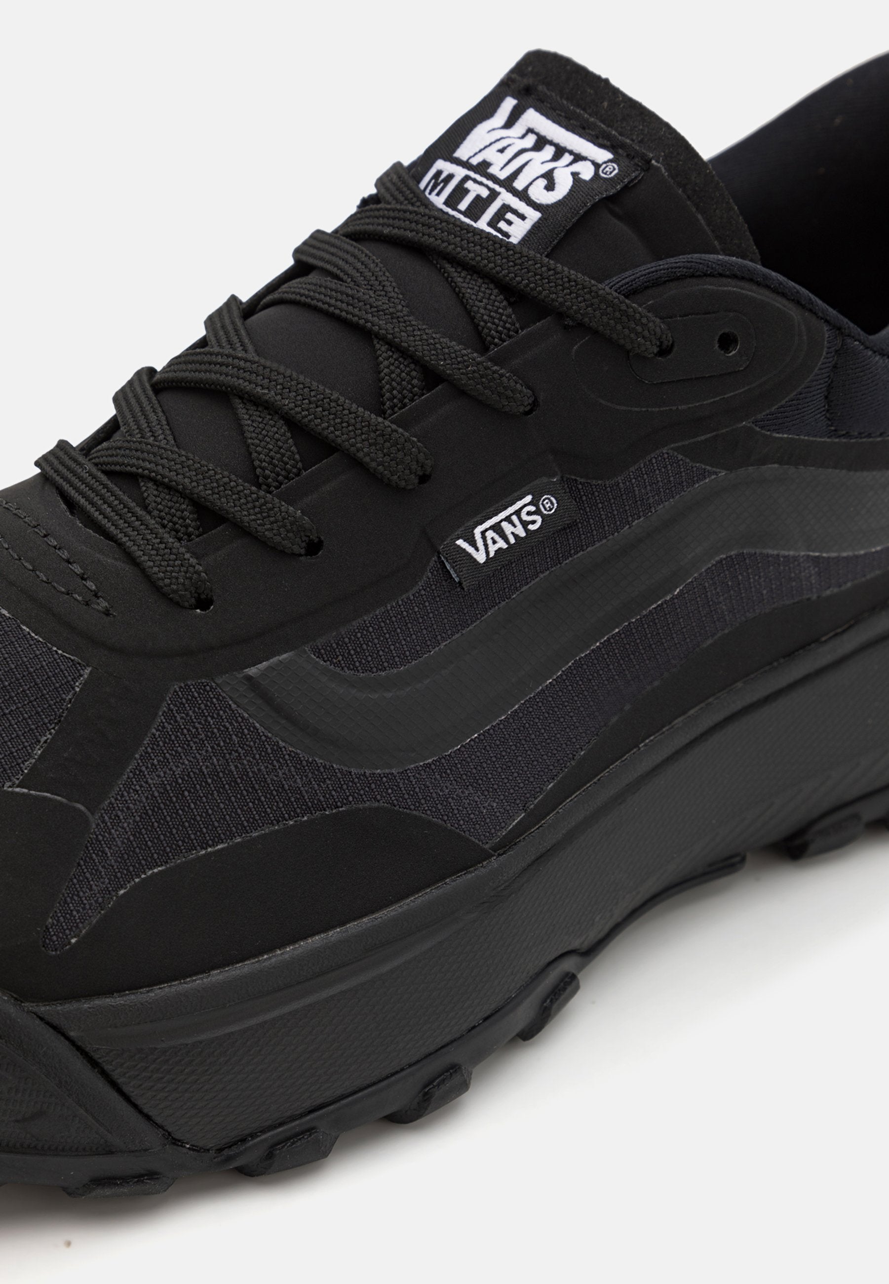 MTE CROSSPATH UNISEX - Trainers - black