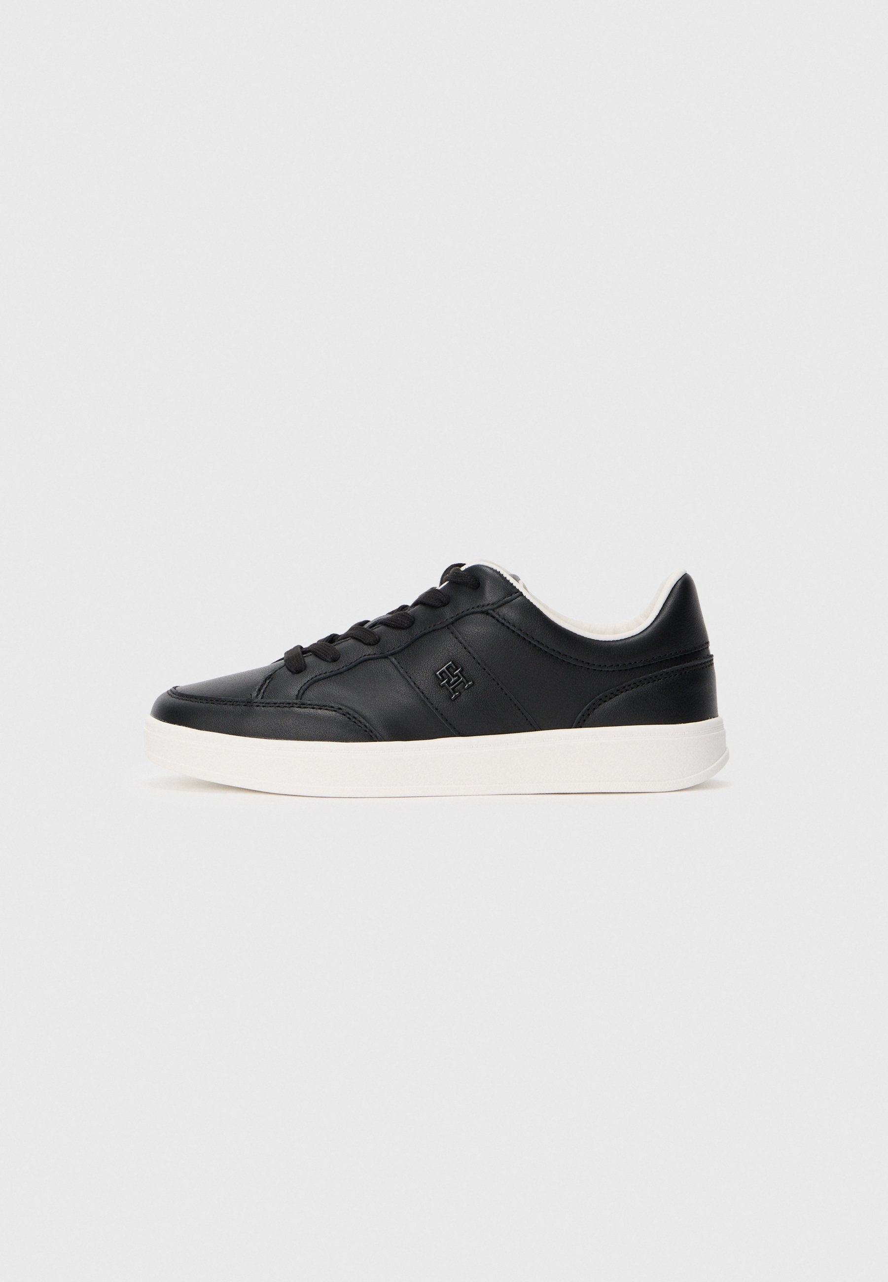 TH MONOGRAM LEATHER COURT TRAINERS - Trainers - black