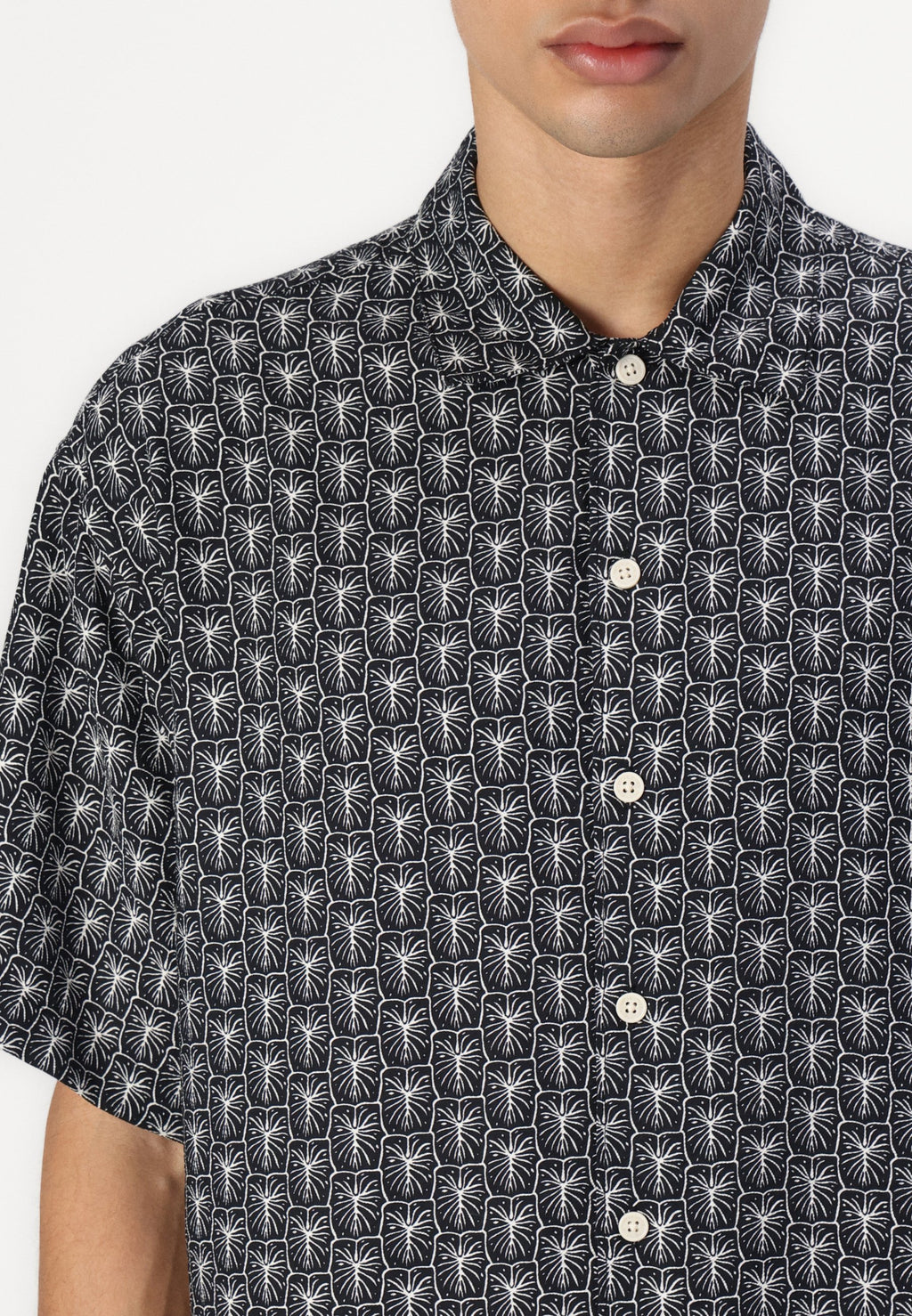 Resort Wide Fit - Shirt - black
