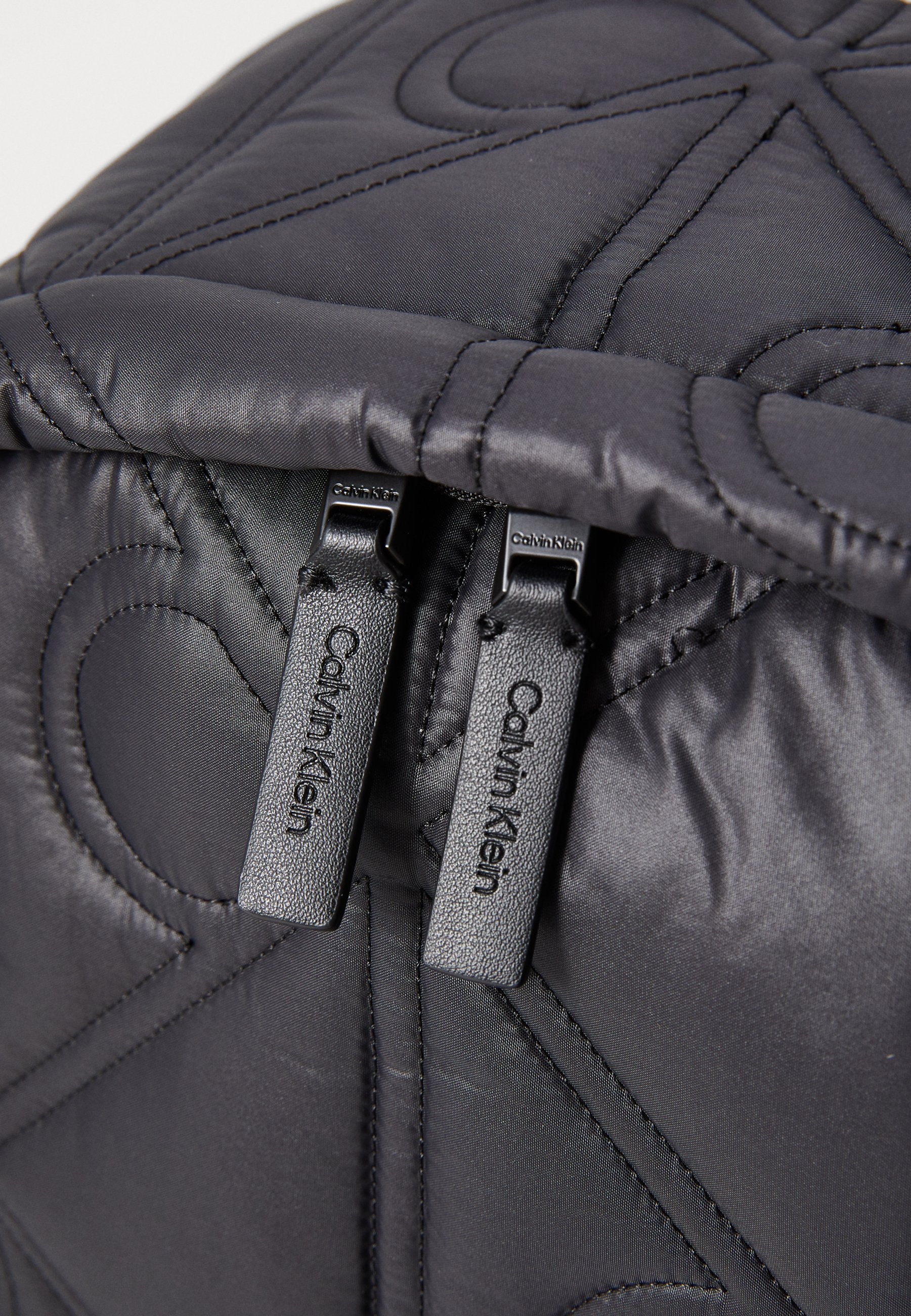 PUFFER EMBLEM - Rucksack - black
