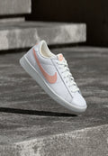 TENNIS CLASSIC - Trainers - white/arctic orange