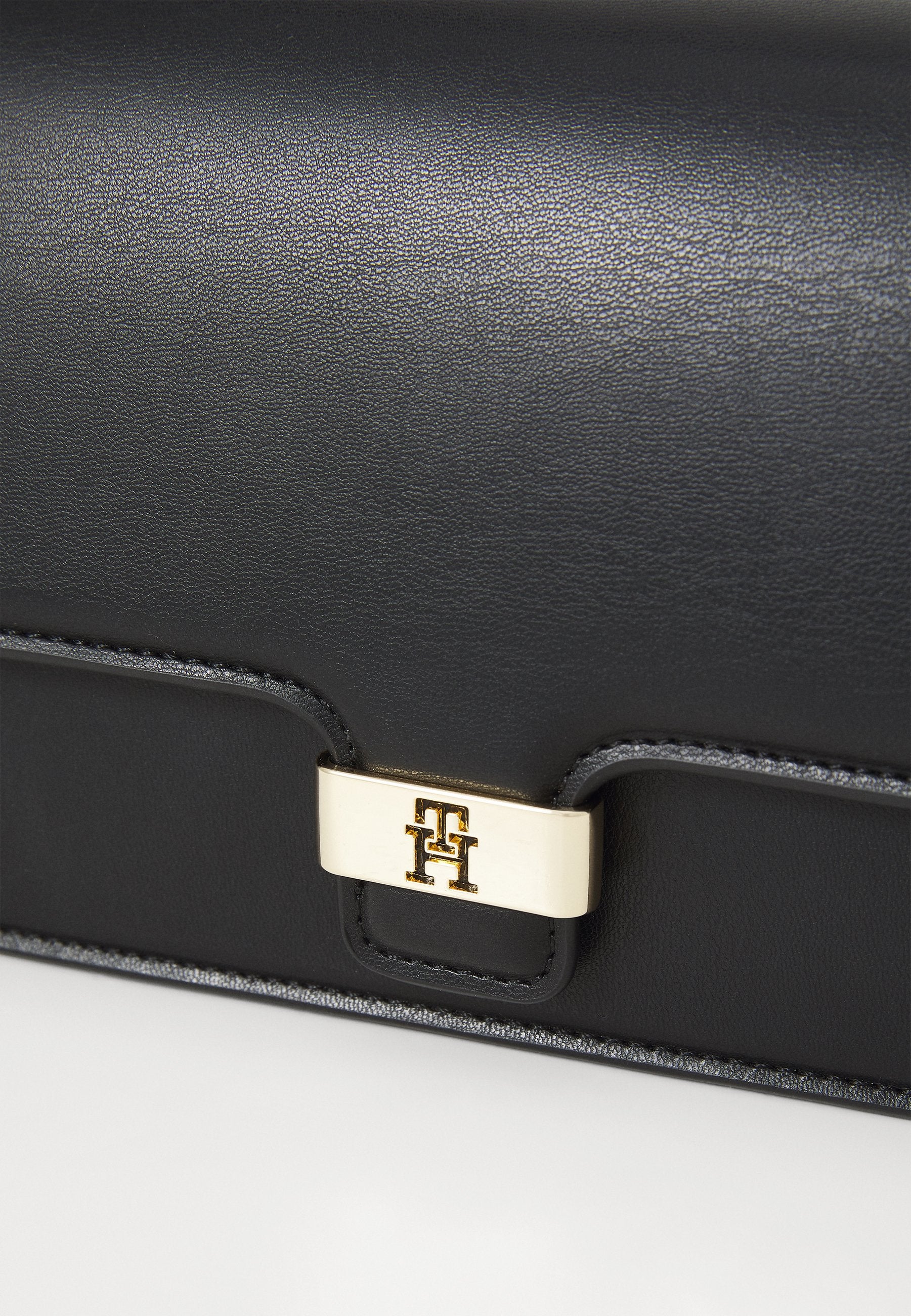 TH HERITAGE CROSSOVER - Cross body bag - black