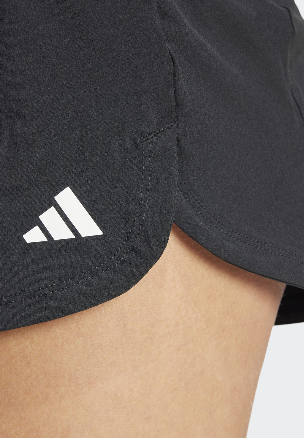 PACER WOVEN STRETCH TRAINING MATERNITY - Sports shorts - black