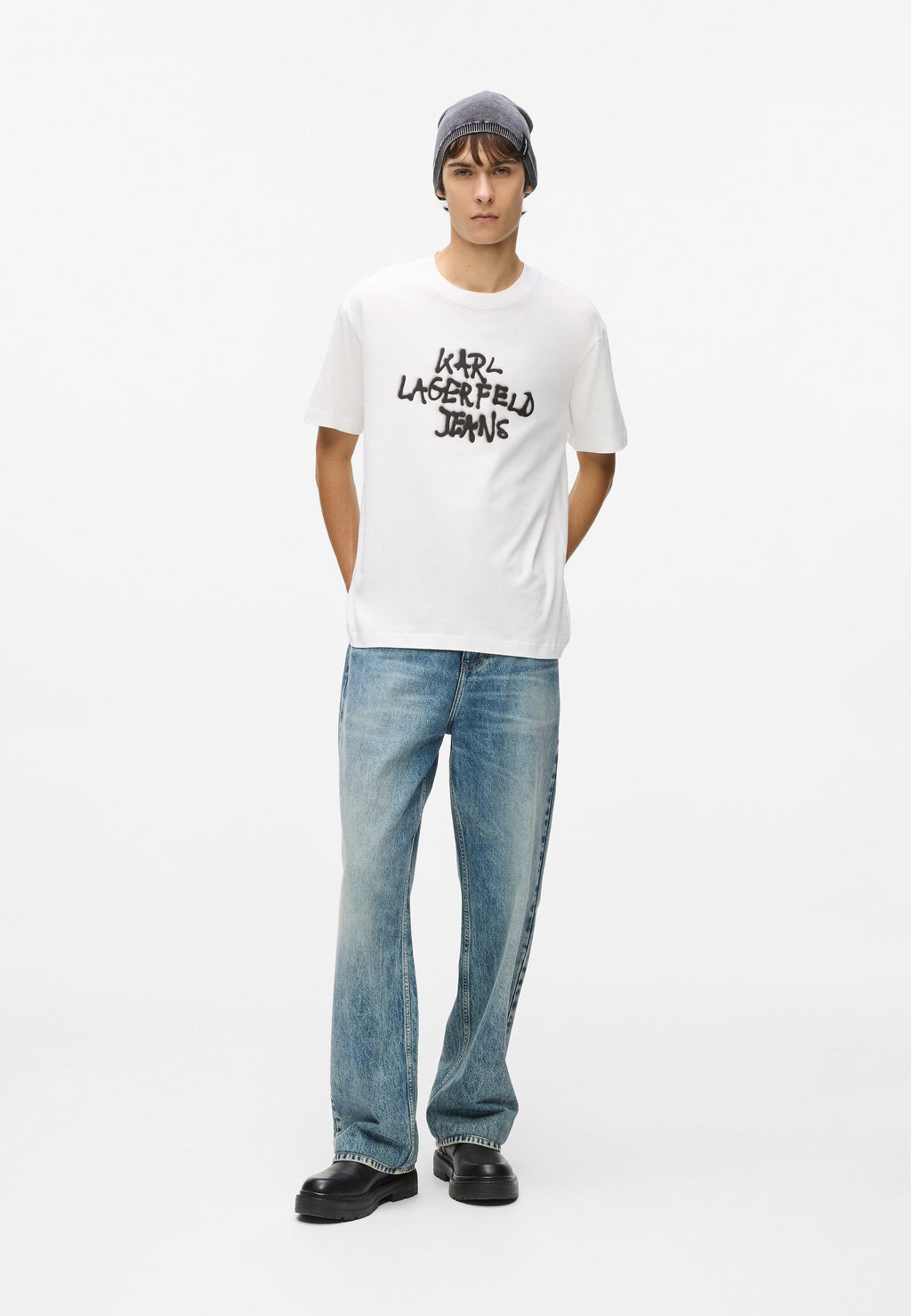 GRAFFITI TEE - Print T-shirt - white
