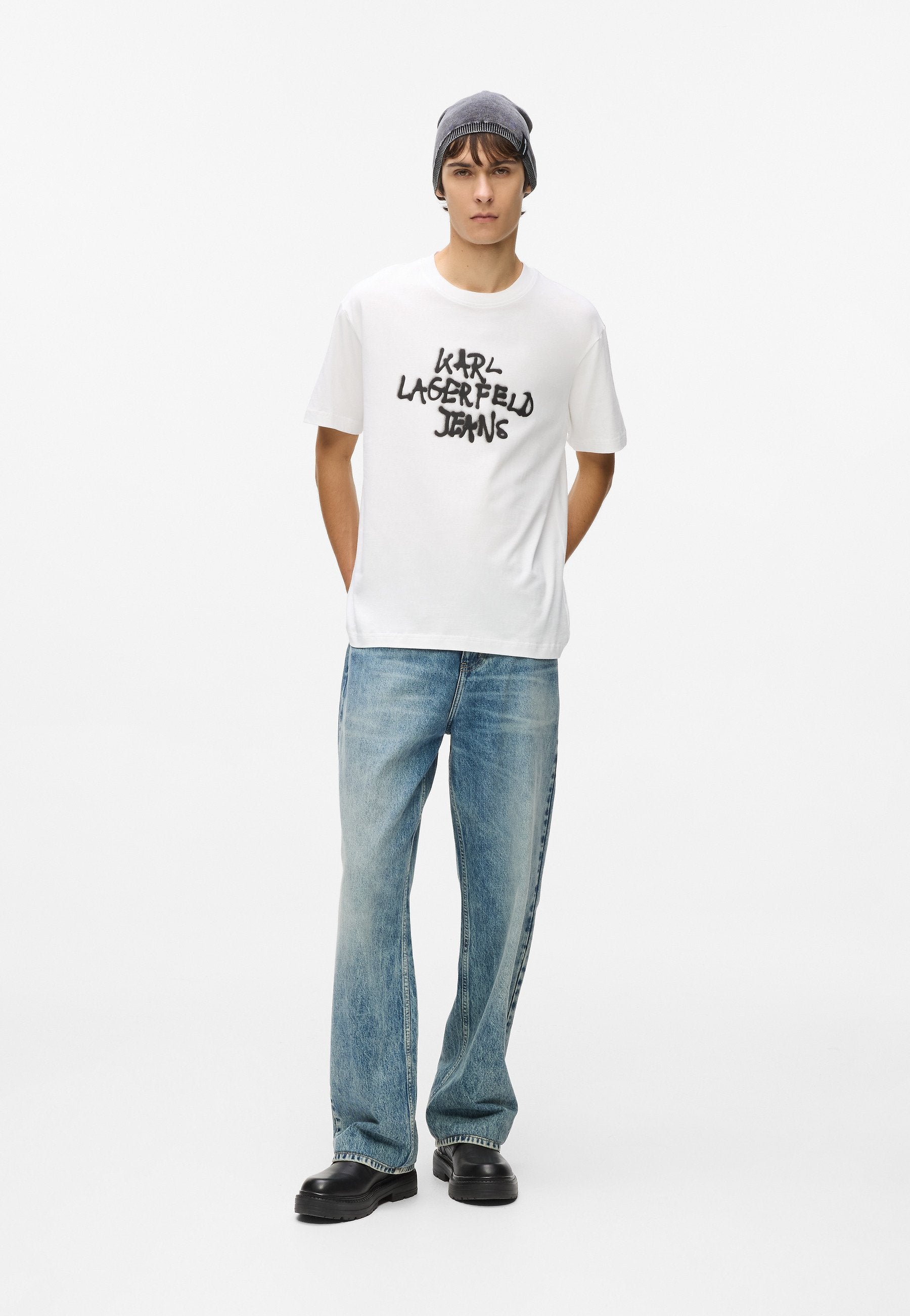 GRAFFITI TEE - Print T-shirt - white