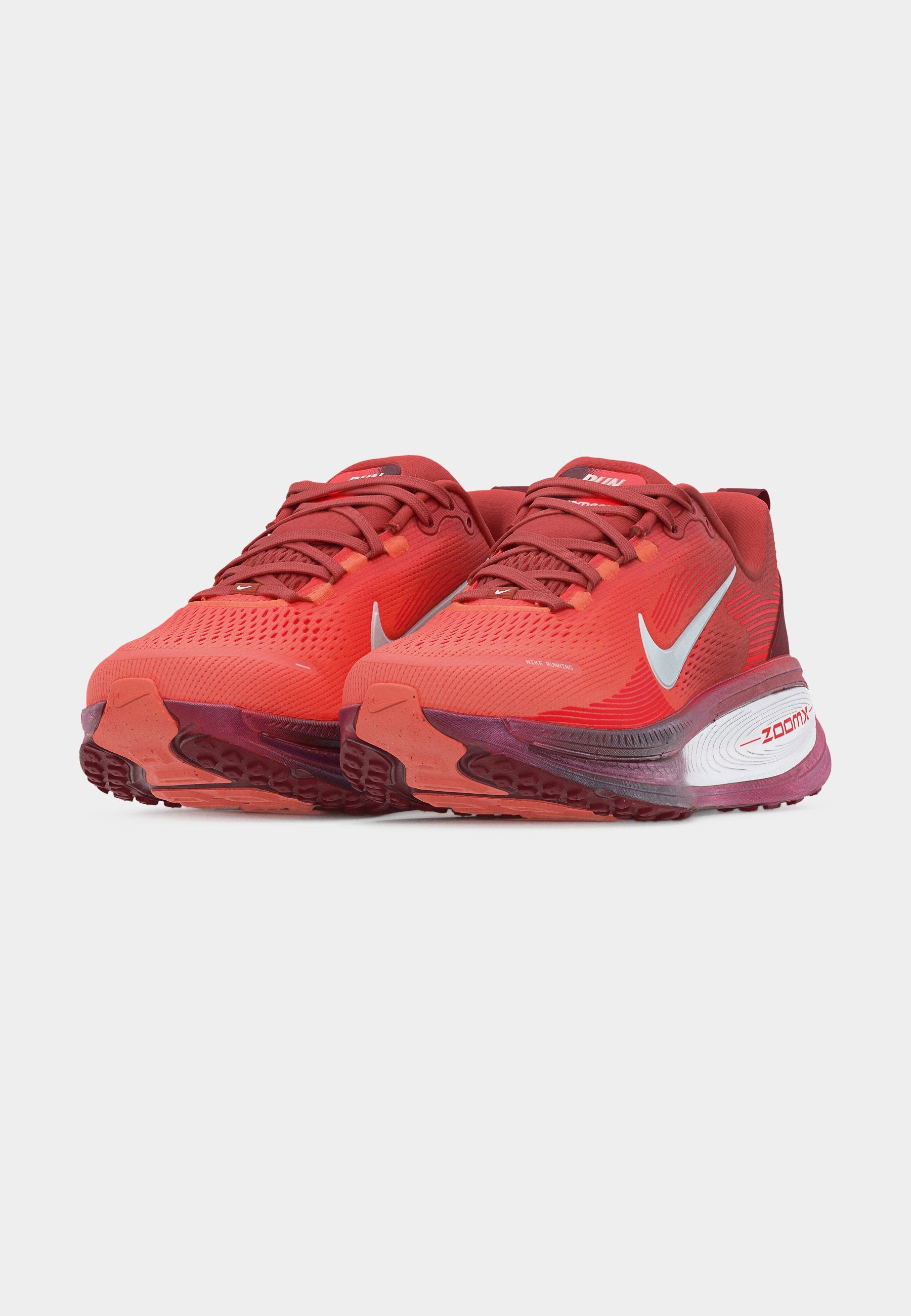 VOMERO 18 SE2 - Chaussures de running - light redwood/barely green/bright crimson/atomic pink