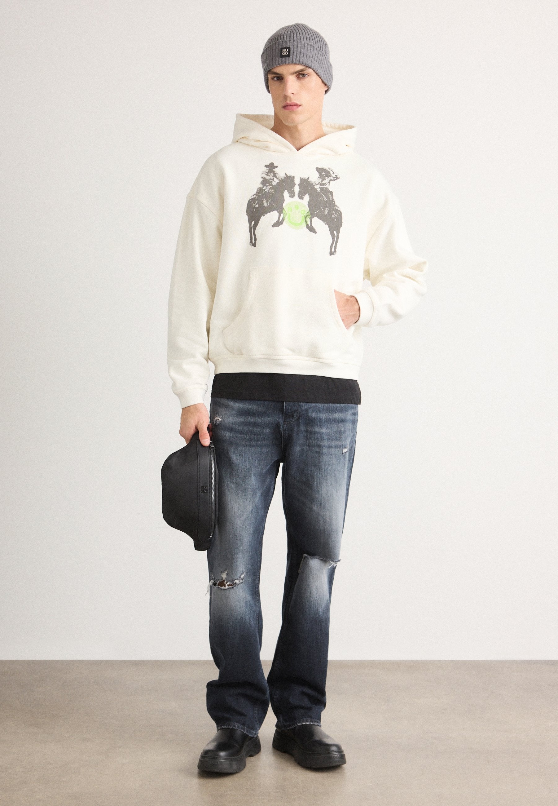 NEBUDI - Hoodie - white