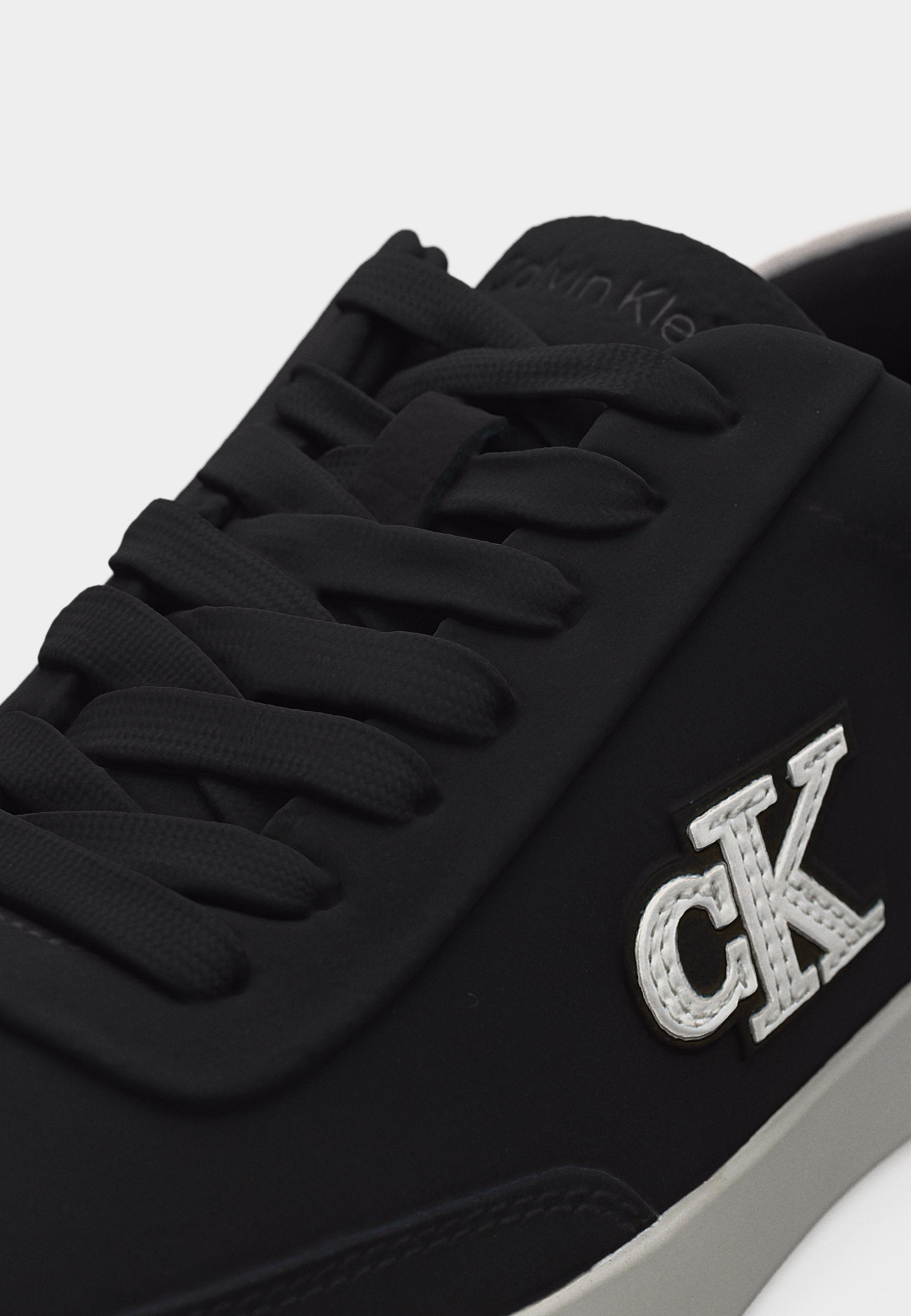 PRO CUPS - Trainers - black/bright white