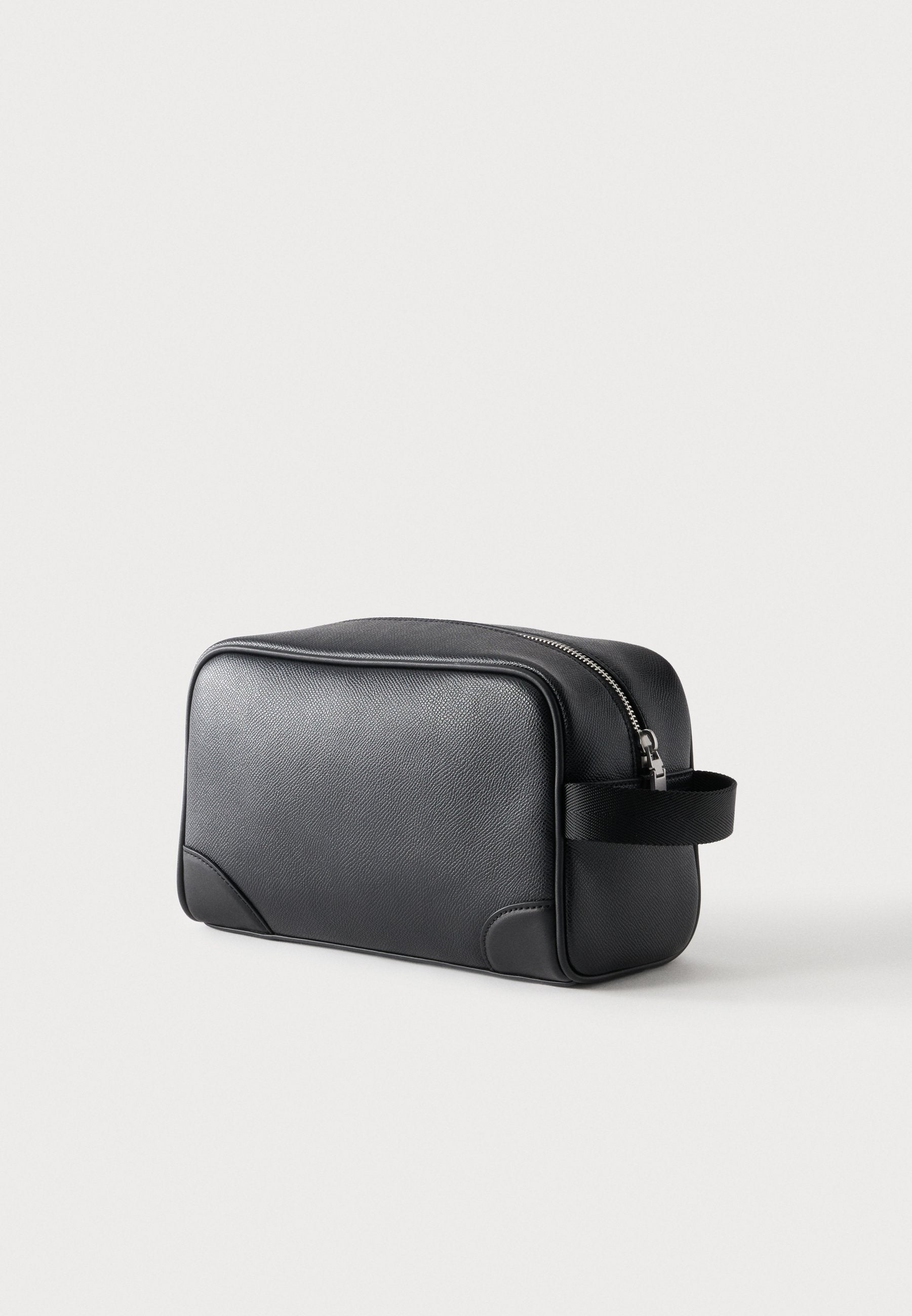 Wash bag - black
