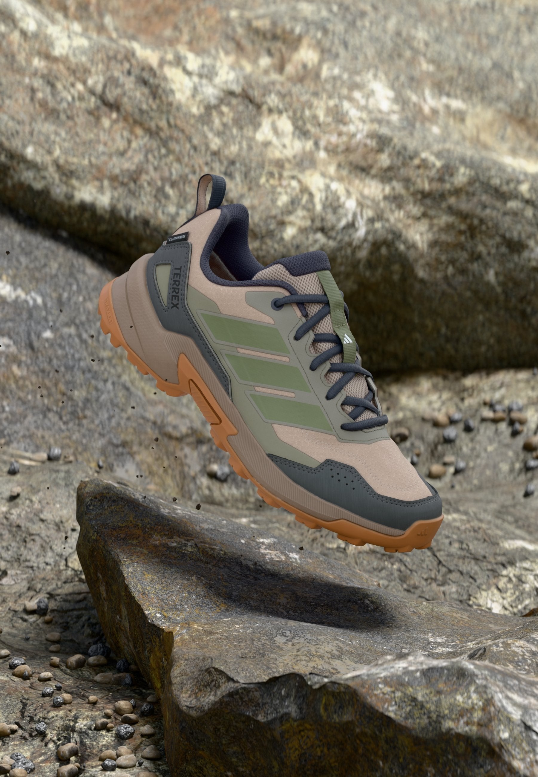 EASTRAIL 3 - Hiking shoes - taupe/tent green/clay