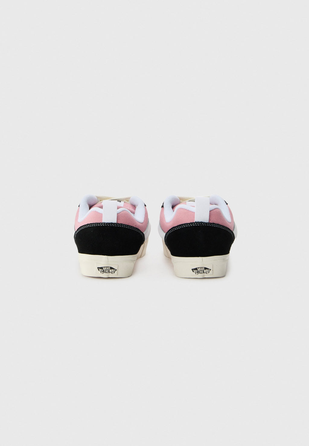 KNU SKOOL UNISEX - Skate shoes - black/pink
