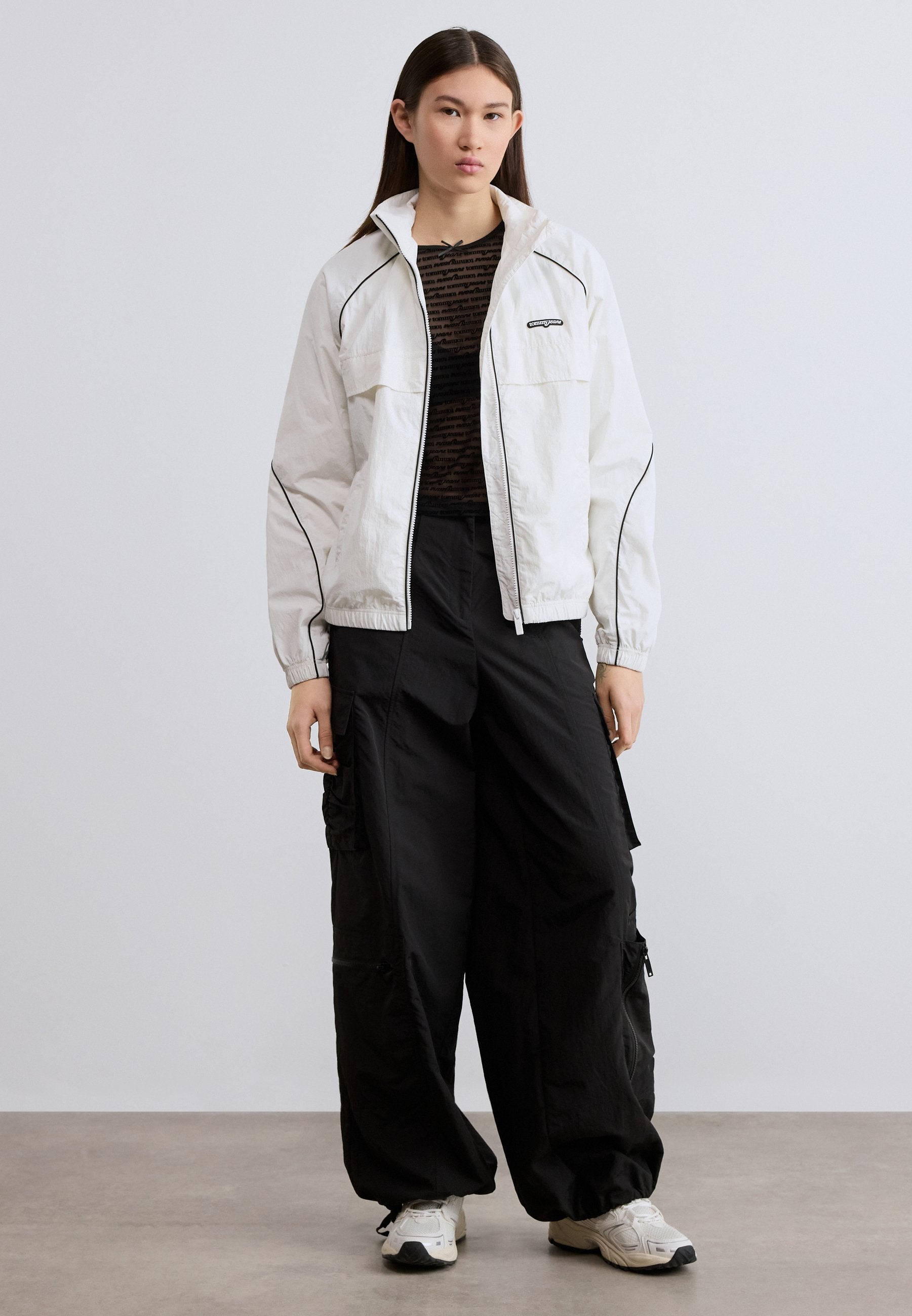 WATER REPELLENT PIPING TRACK JACKET - Light jacket - ecru
