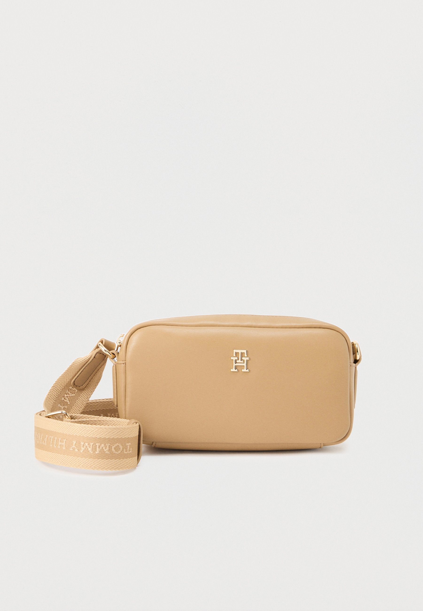 TH ESSENTIAL CAMERA BAG - Cross body bag - safari