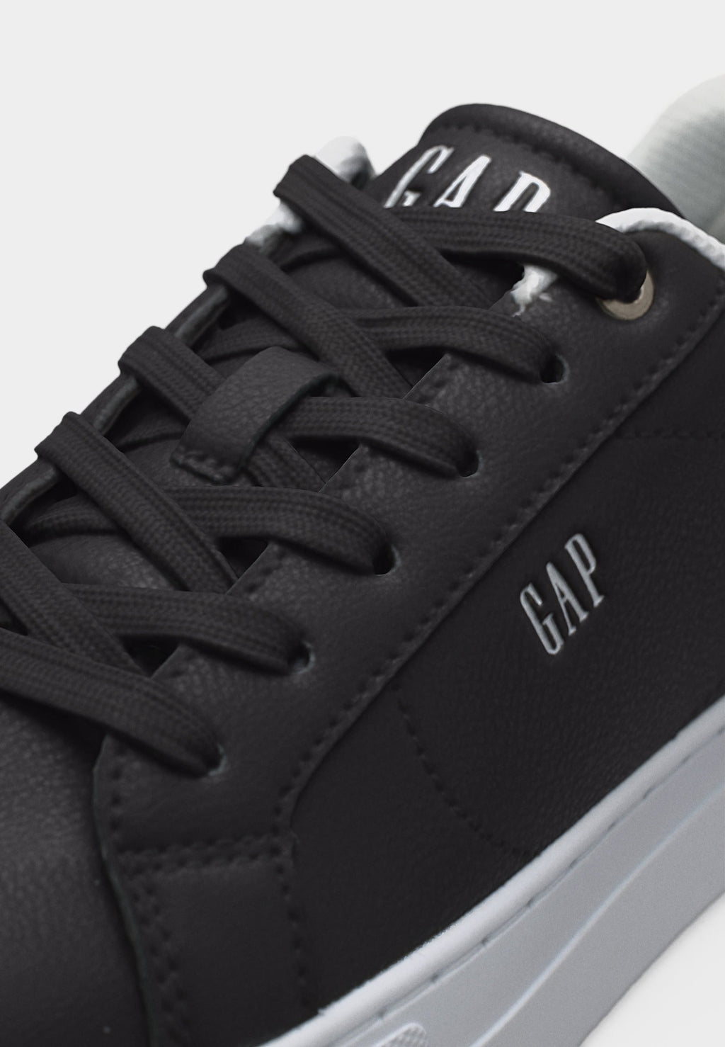 PORTLAND - Trainers - black