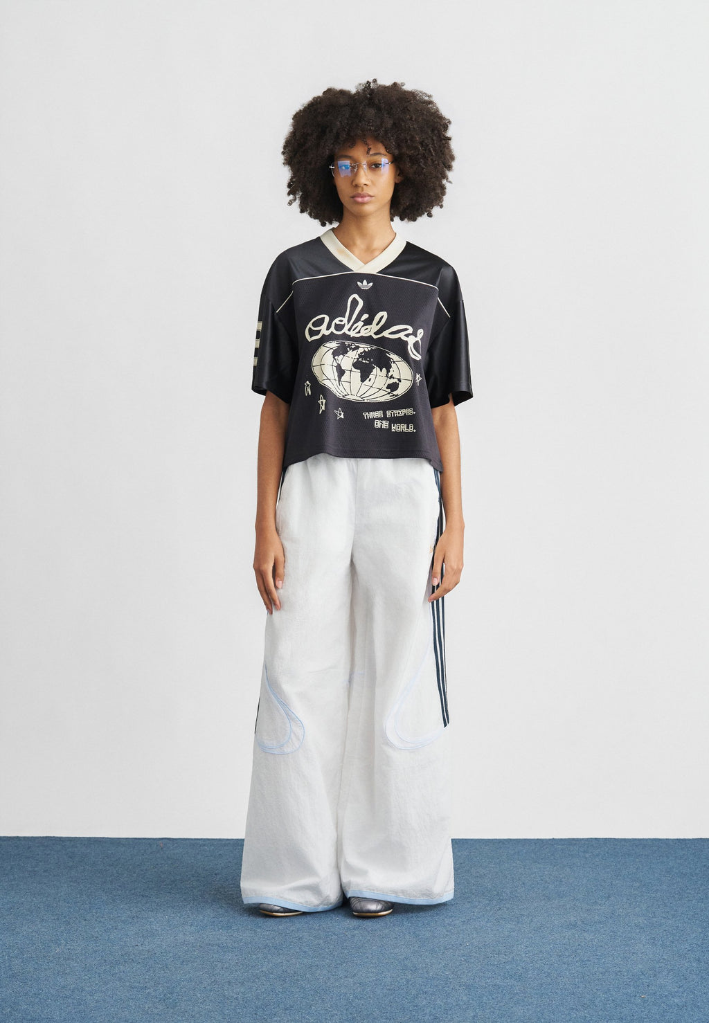 CROPPED - Print T-shirt - utility black