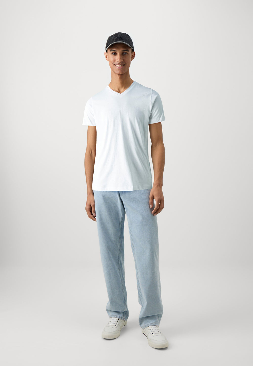 V NECK 2 PACK - Basic T-shirt - white