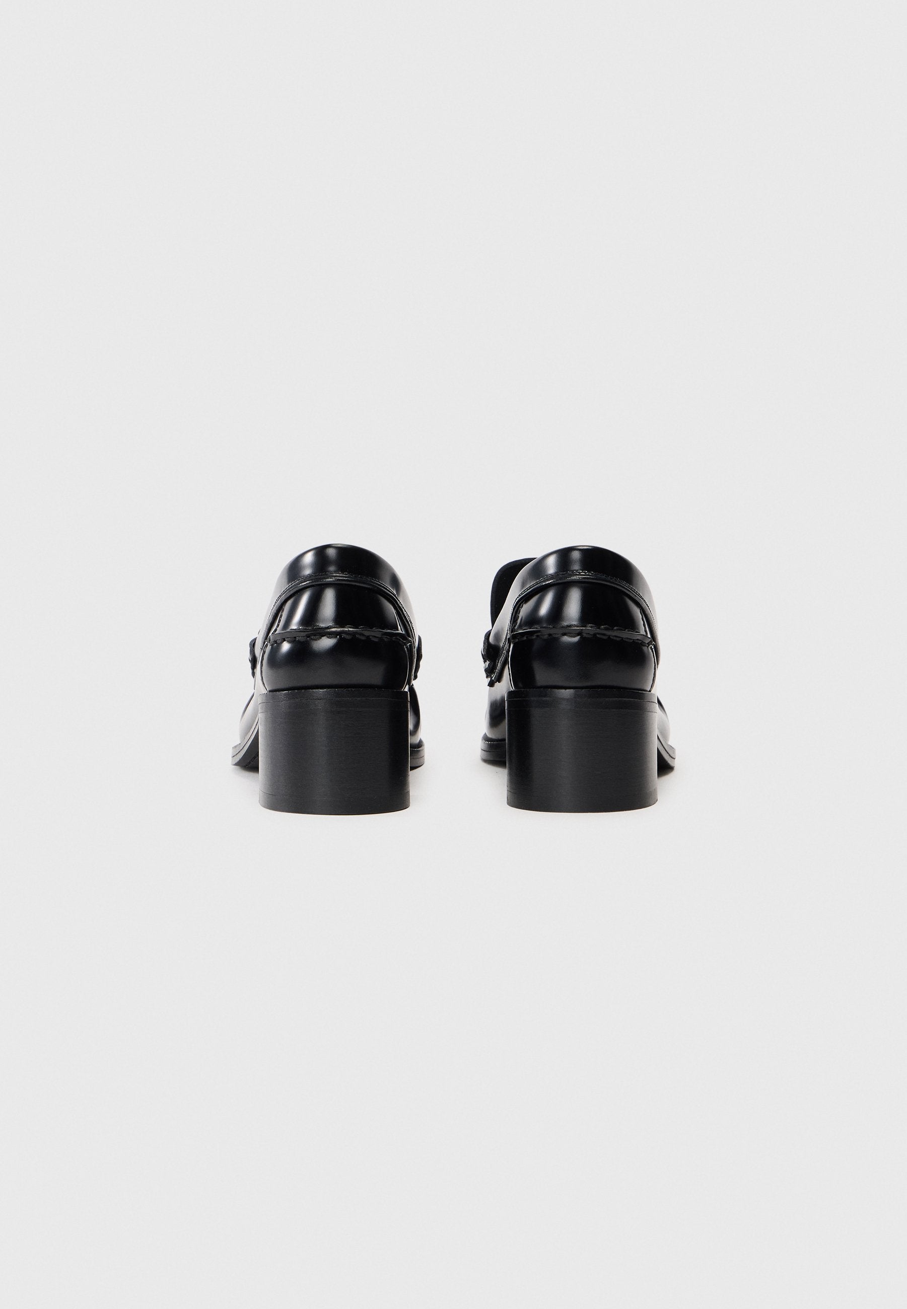 PATENT LEATHER BLOCK HEEL LOAFERS - Slip-ons - black