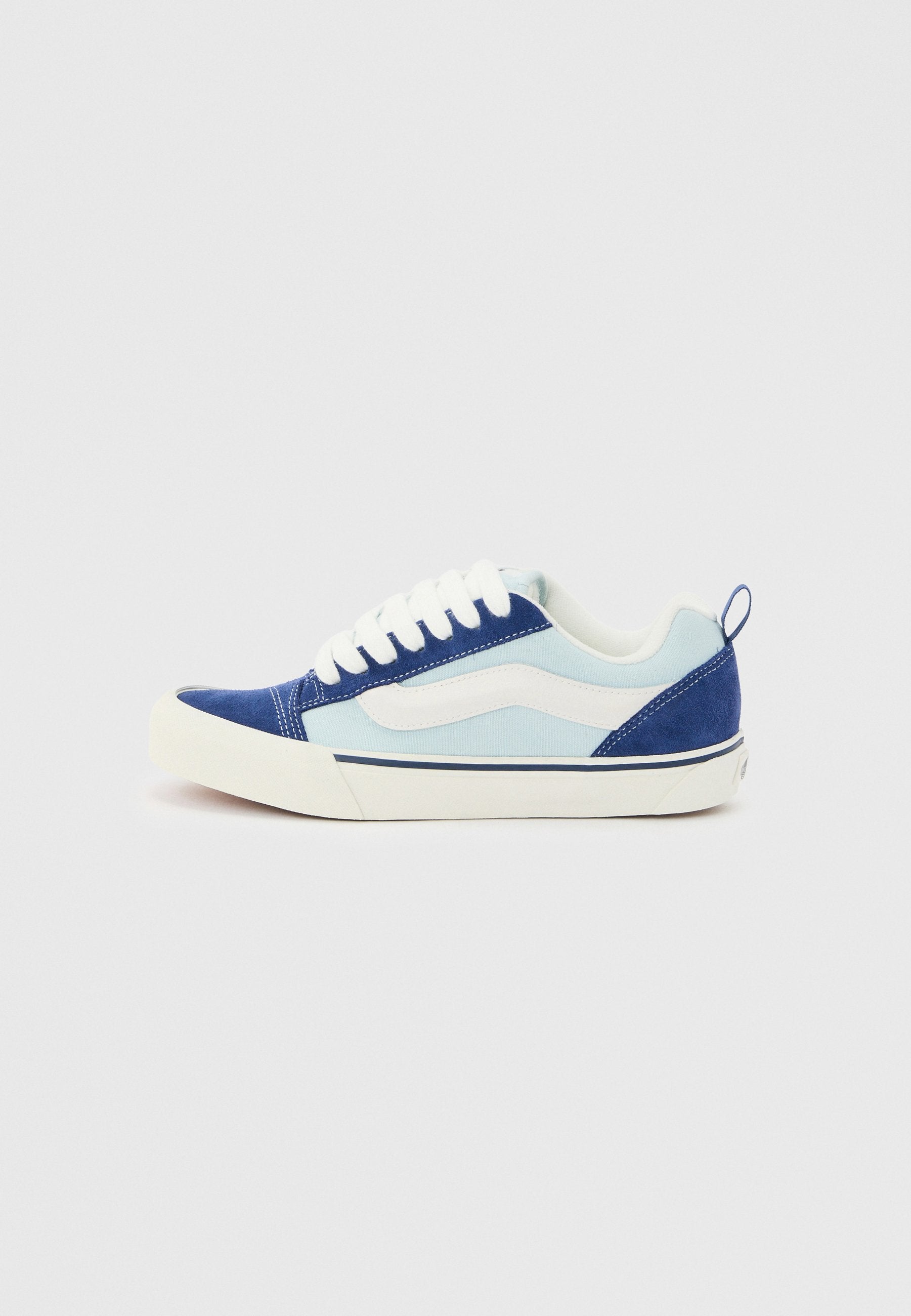 KNU SKOOL UNISEX - Skate shoes - nineties blue/light blue