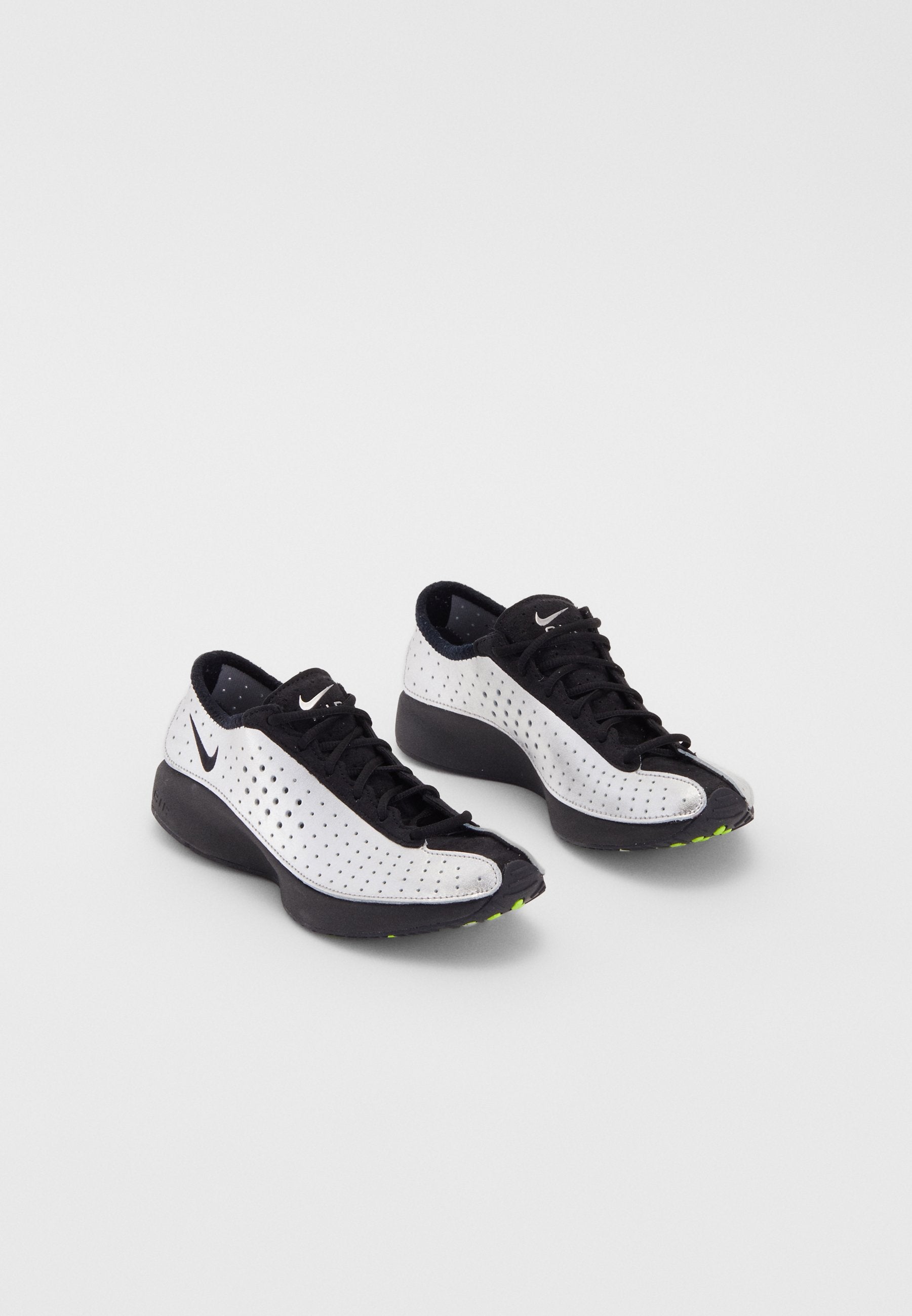 AIR SUPERFLY - Trainers - silver-coloured/black/anthracite/volt