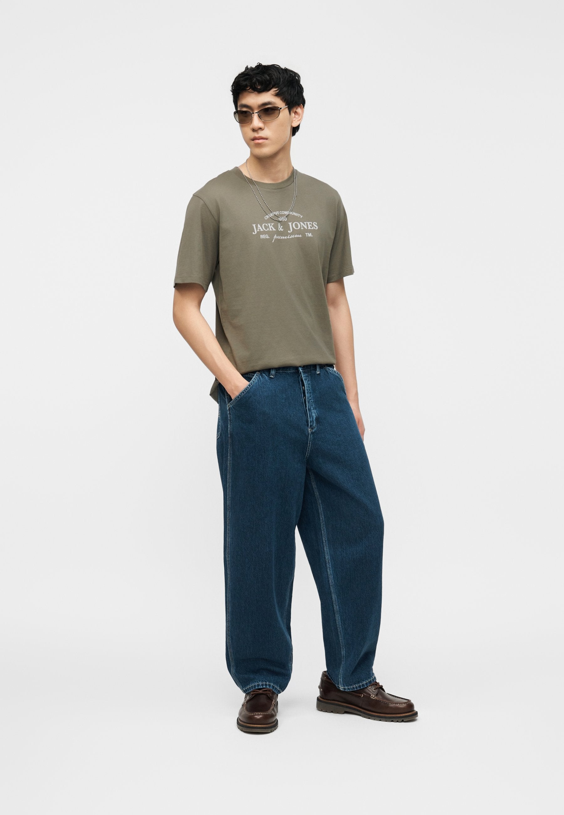 JPRBLAKEVIN TEE - Print T-shirt - smokey olive