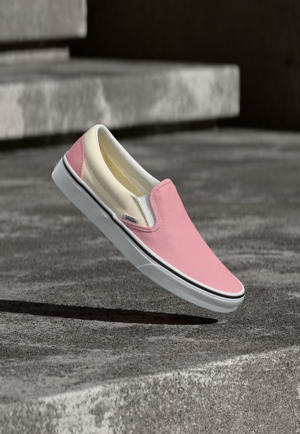 CLASSIC SLIP-ON - Slip-ons - pop coral