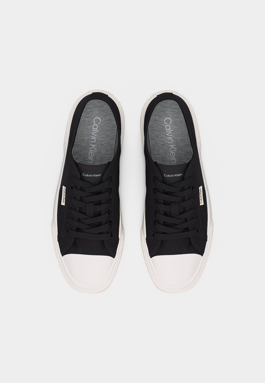 Trainers - black