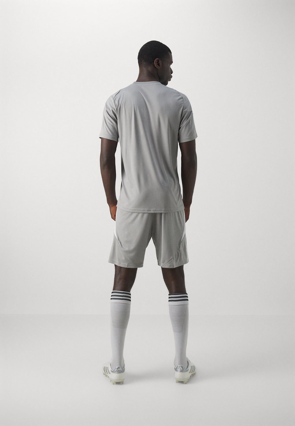 TIRO24 SHORT - Sports shorts - team mid grey/white