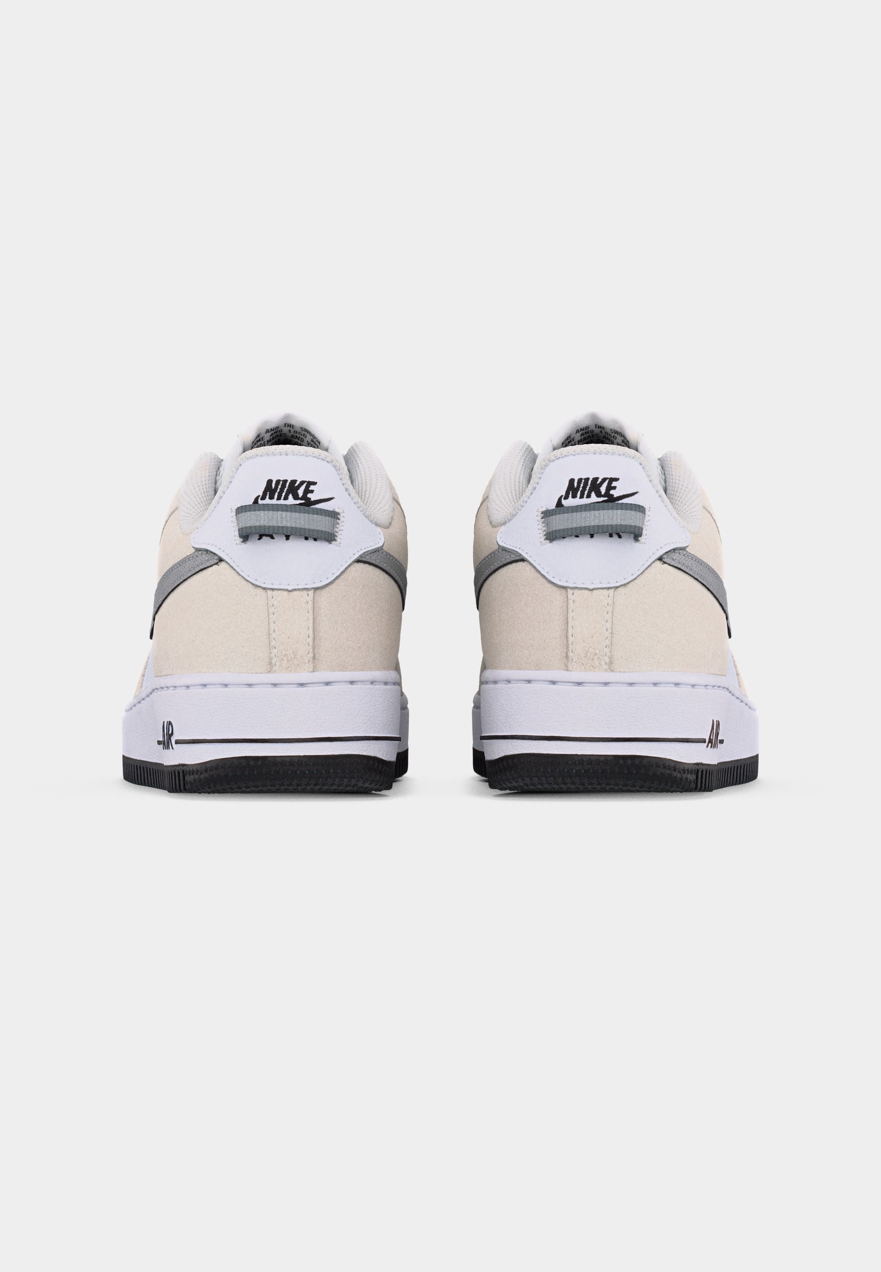 أحذية AIR FORCE 1 07 LV8 UNISEX - أبيض/رمادي معدني بارد/أسود/رمادي بارد/أبيض قمة