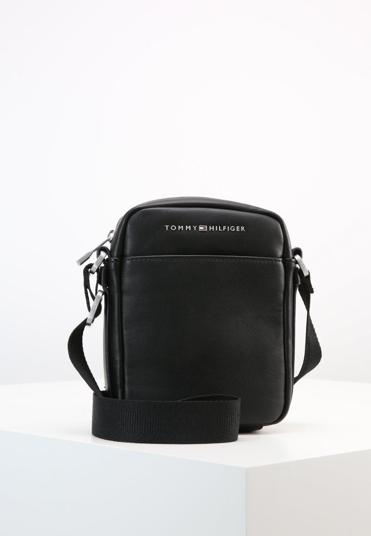 Cross body bag - black